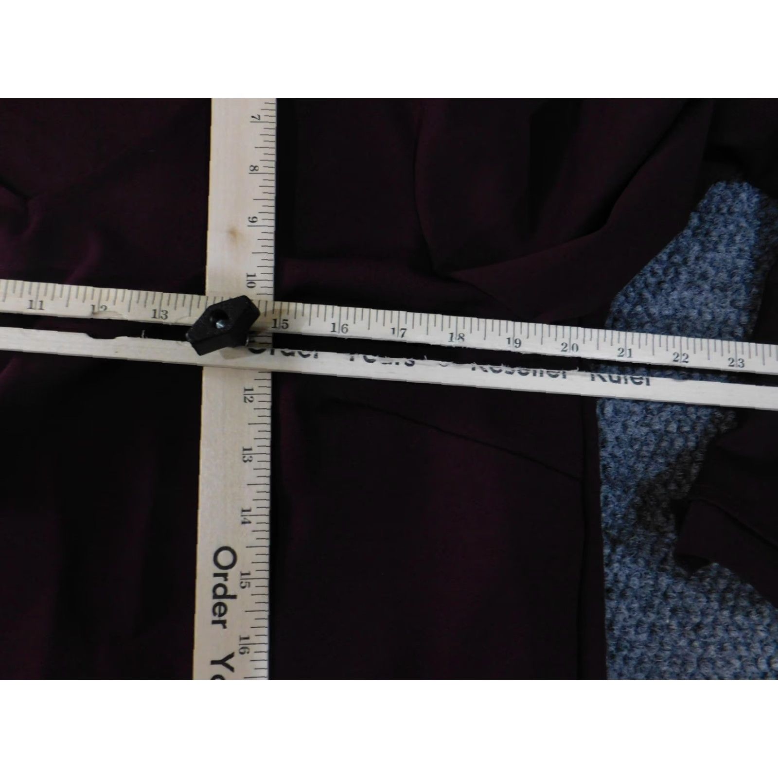 Ann Taylor VINTAGE Ann Taylor Shirt Womens Large Burgundy V Neck Bell Sleeve Ruffle Cuffs Stretch Size L / US 10 / IT 46 - 6 Thumbnail
