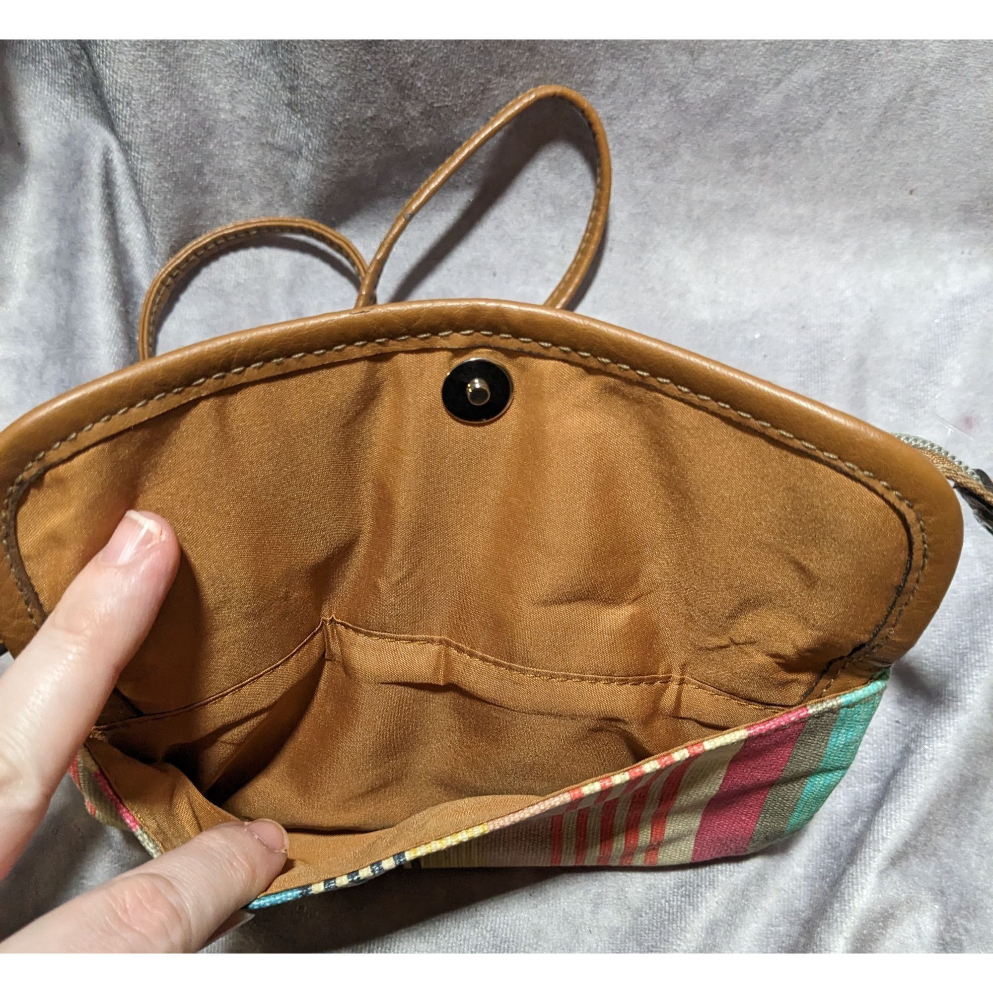 Relic Relic Retro Rainbow Striped Crossbody Bag Size ONE SIZE - 13 Thumbnail