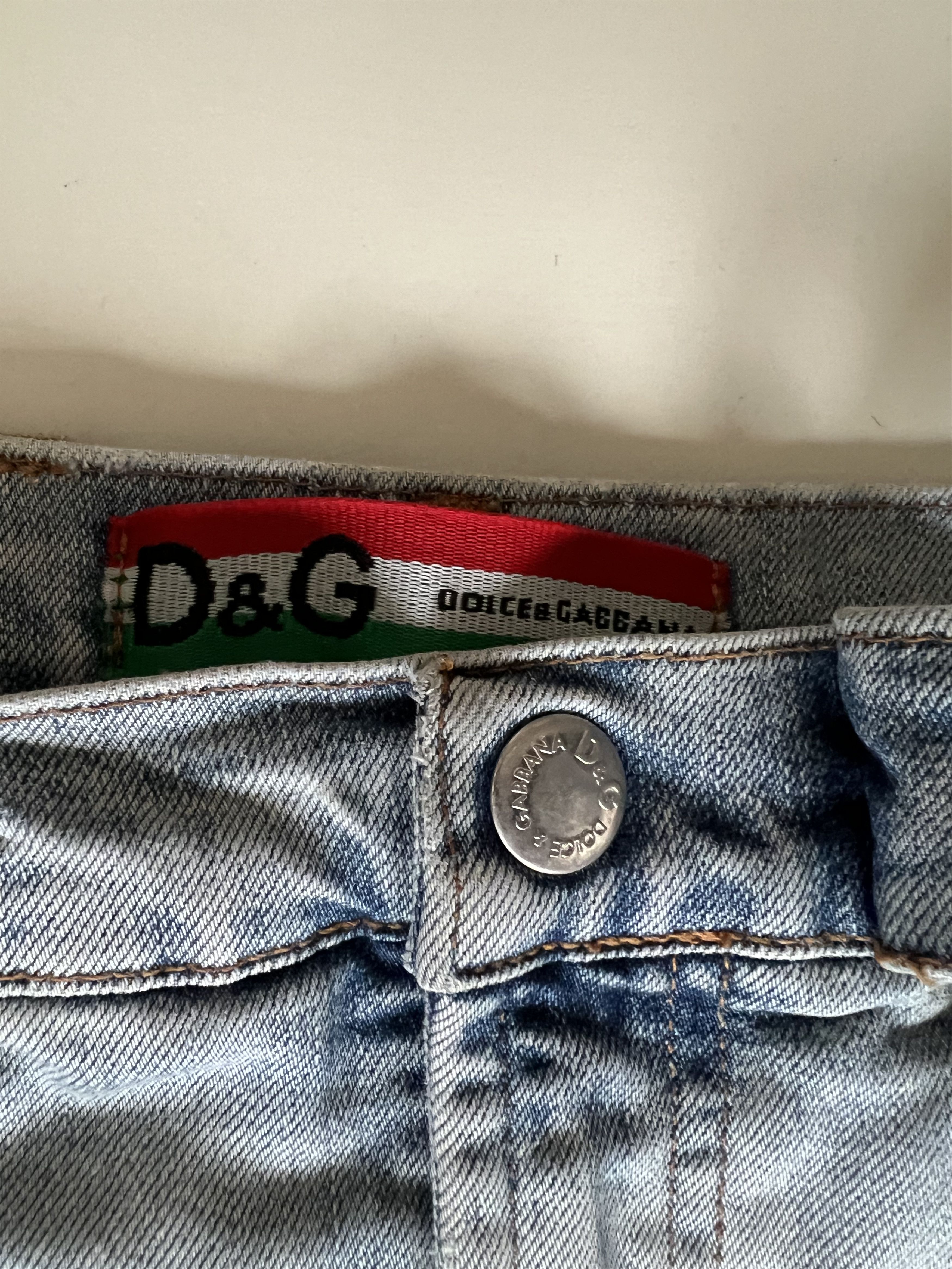 Dolce & Gabbana Dolce & Gabbana Denim Mini Skirt – Early 2000s Y2K Italy Size 27" / US 4 / IT 40 - 7 Thumbnail