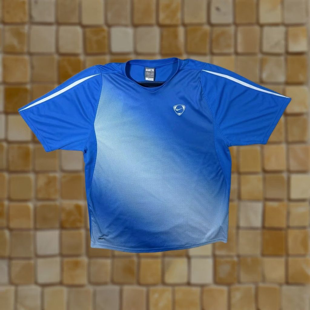 Nike Nike Tiempo Fit Dry Blue White Gradient Sports T-Shirt XL Mens Regular Size US XL / EU 56 / 4 - 1 Thumbnail
