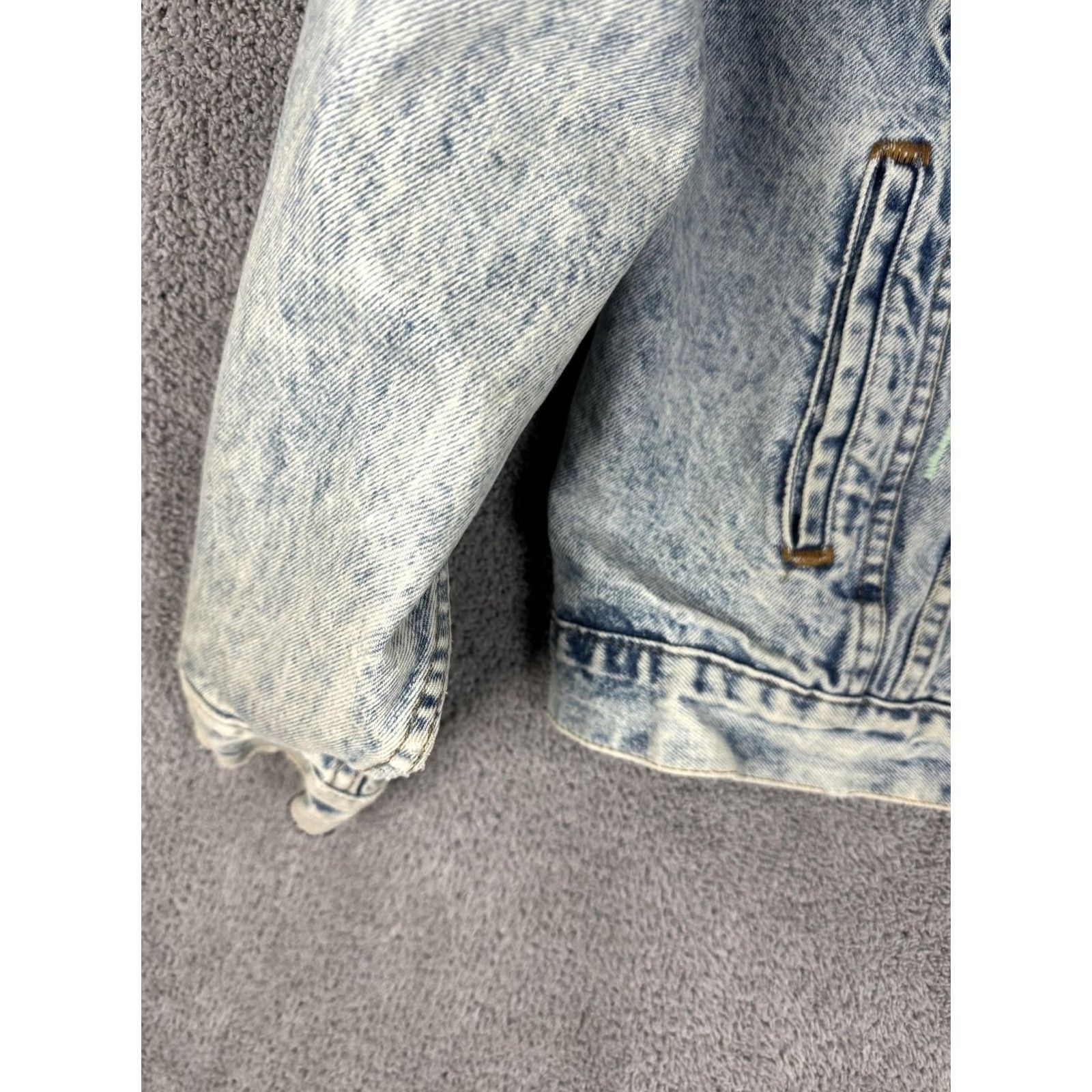 Levi's VINTAGE Levi's Jacket Mens L Denim Trucker Sun Flower 70507 90s Hippie Casual Button Front Embroidered Pockets Size US L / EU 52-54 / 3 - 2 Thumbnail