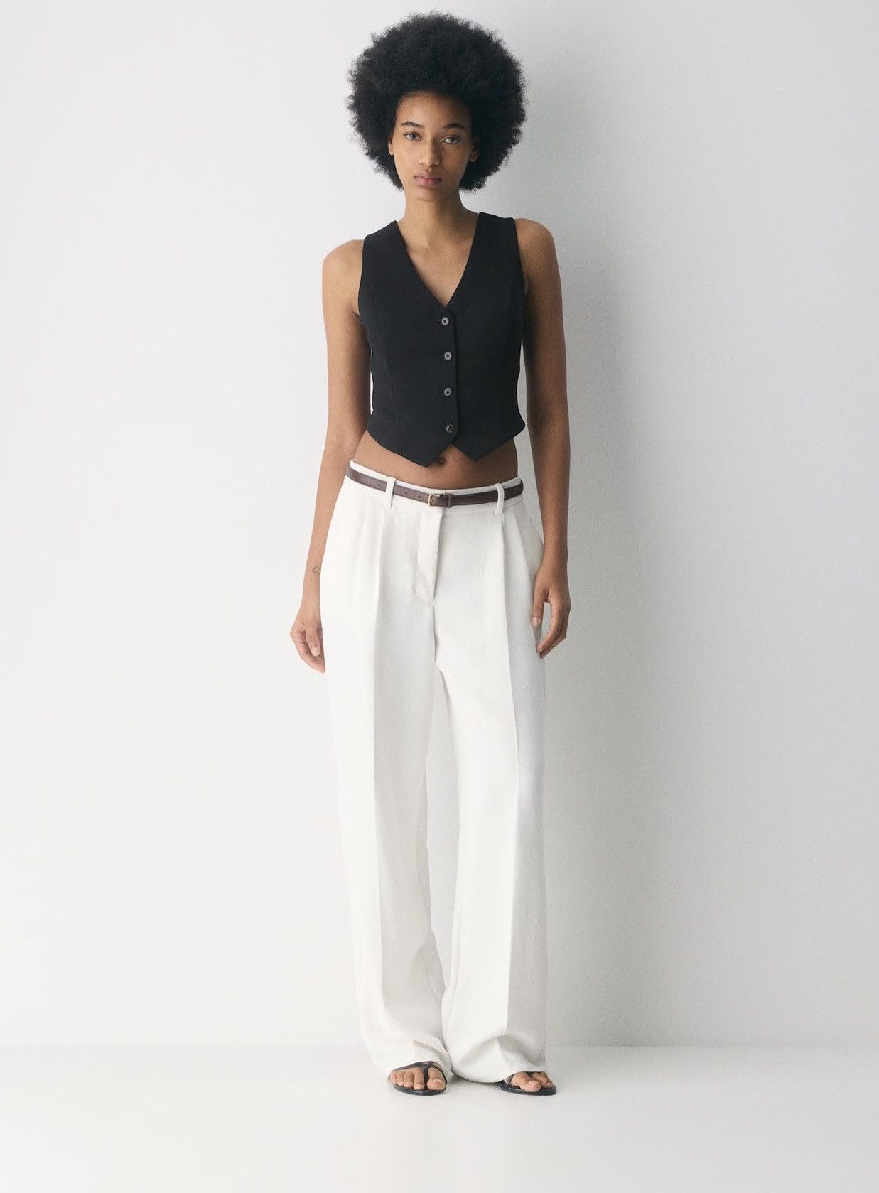 Aritzia Babaton by Aritzia Black Deniro Vest - Crepette Size S / US 4 / IT 40 - 2 Thumbnail