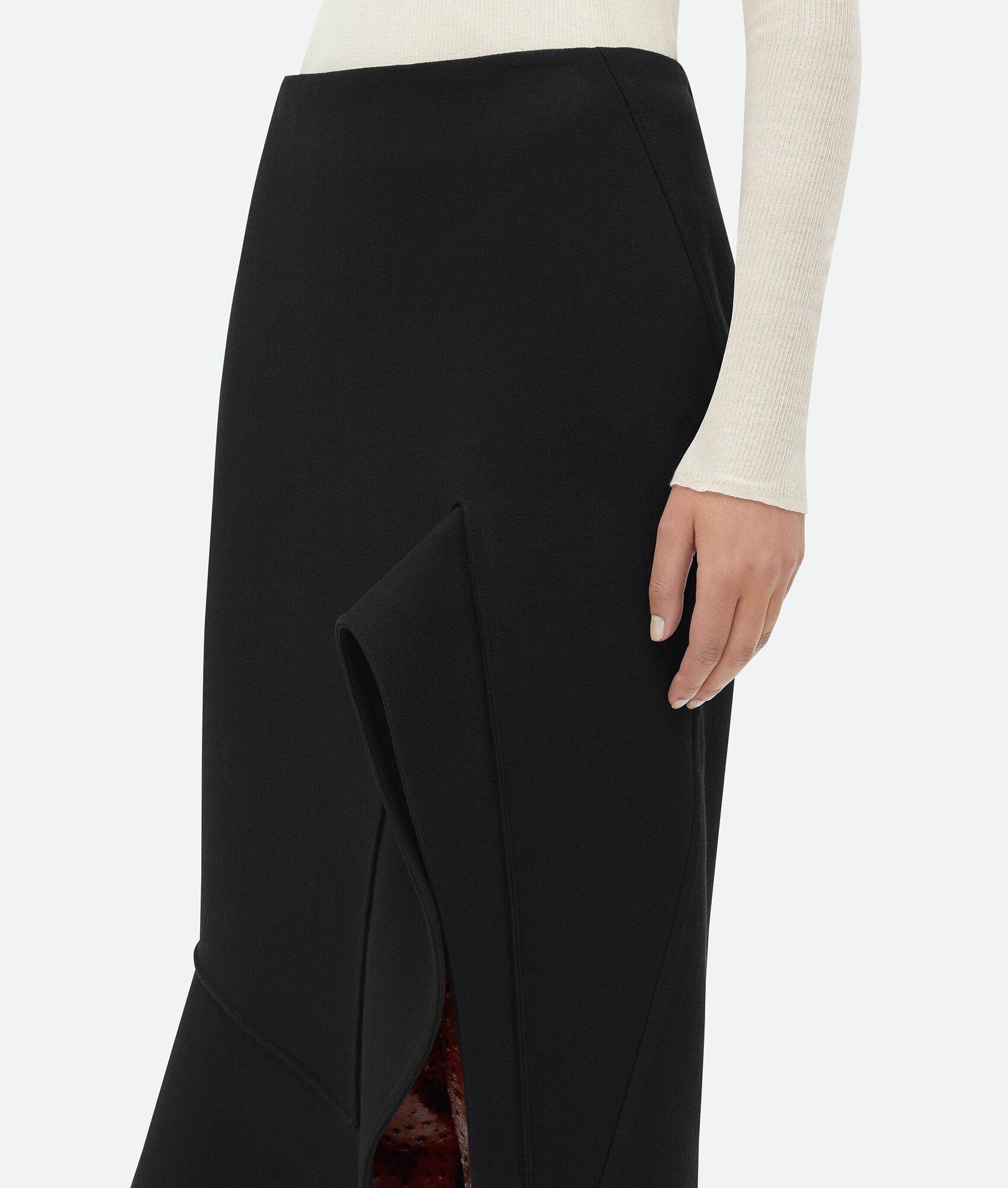 Bottega Veneta o1bcso1str0425 Structured Cotton Midi Skirt in Black Size 30" / US 8 / IT 44 - 4 Thumbnail
