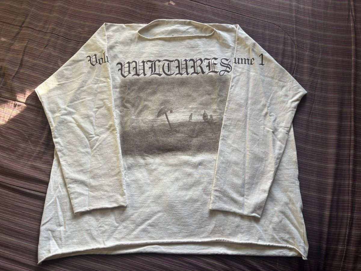 Yeezy VULTURES volume 1 long sleeve kanye Size US M / EU 48-50 / 2 - 1 Thumbnail