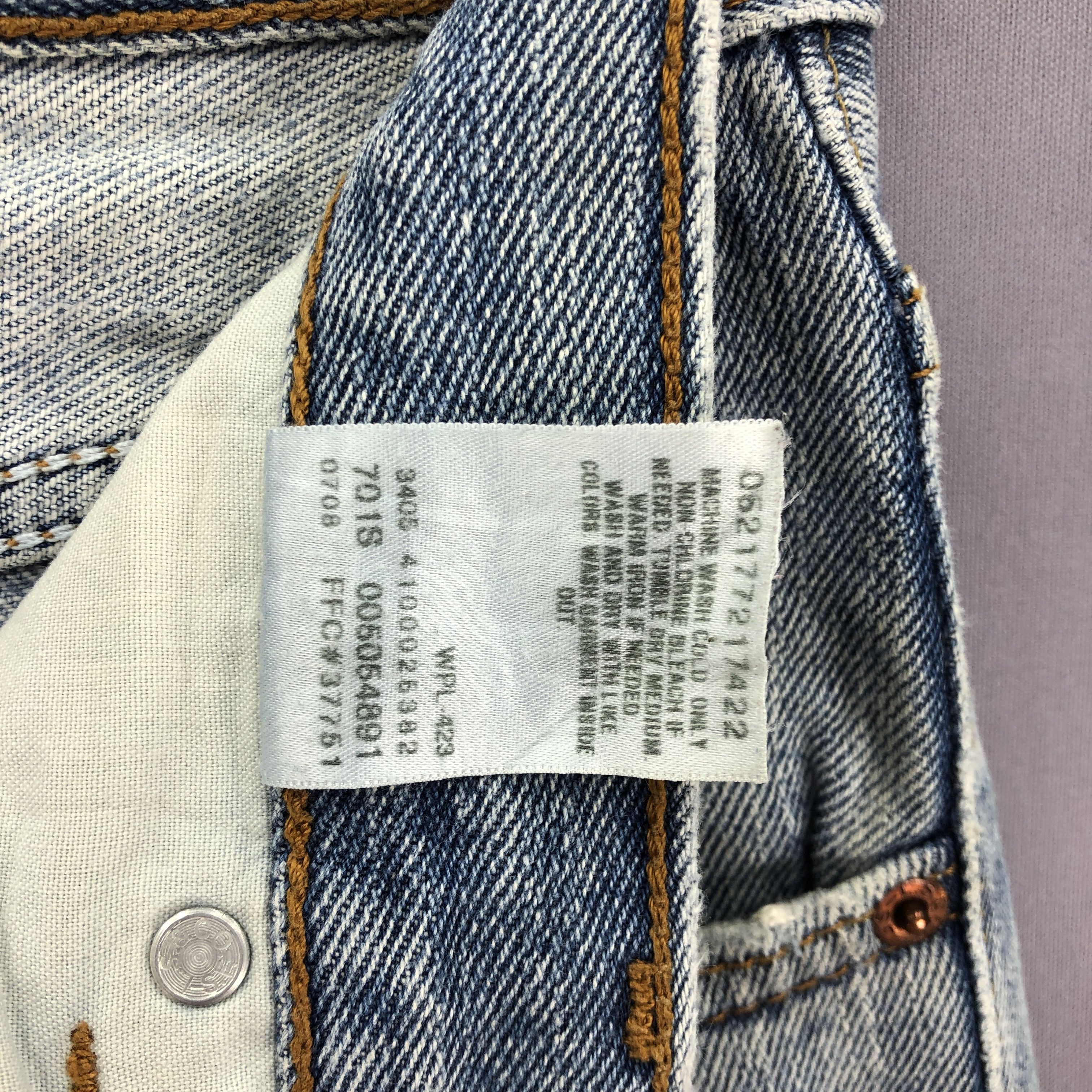 Levi's Vintage Y2K Levis 505 Sunfaded Jeans Levi's Light Wash Denim Size US 36 / EU 52 - 7 Thumbnail