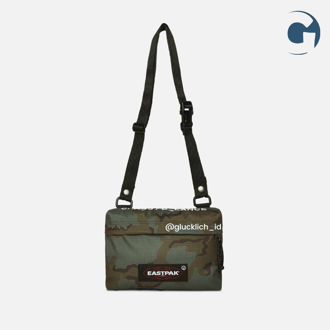 Eastpak × Undercover Eastpak, X Undercover Balance Crossbody Bag UC Khaki Camo Size ONE SIZE - 1 Thumbnail