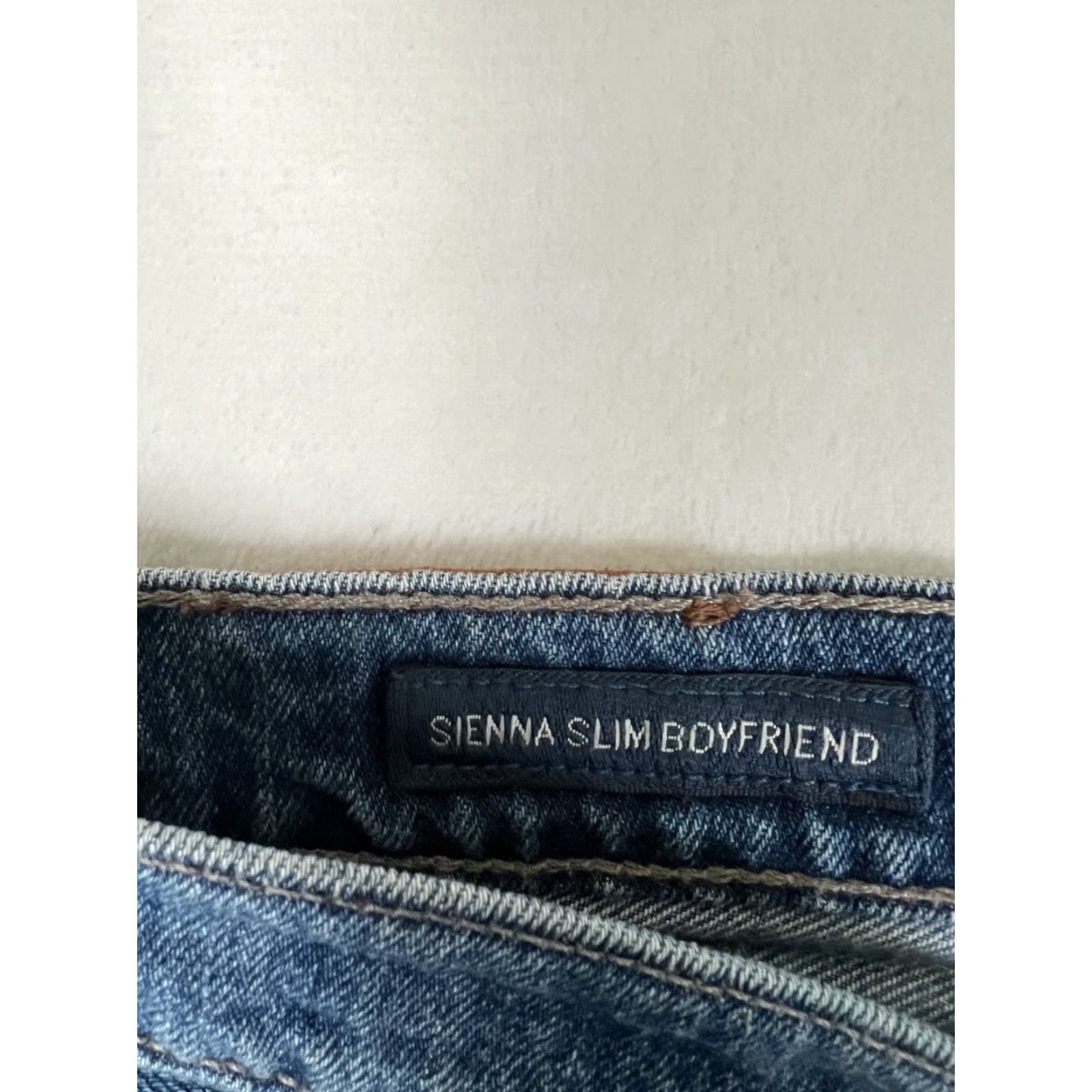 Lucky Brand Lucky Brand Jeans Women 14/32 Distressed Embroidered Slim Boyfriend Blue Denim 5-Pocket Inseam 29 Spring Summer Fall Womens Size 36" / US 14 / IT 50 - 6 Thumbnail