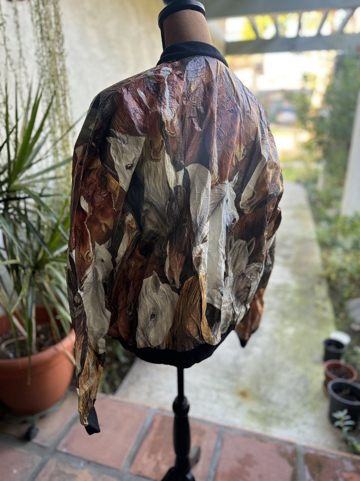 Other New Pride Products Horse Print Tyvek Windbreaker Jacket Zip Size US XL / EU 56 / 4 - 2 Thumbnail