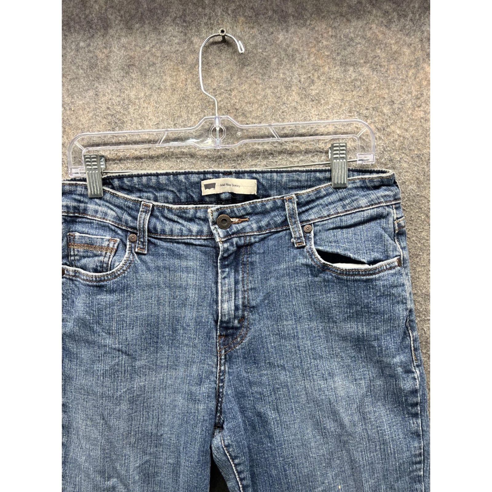Levi's VINTAGE Levis Mid Rise Skinny Jeans Womens 12S 31x30 Blue Medium Wash Slim Fit Denim Size 34" / US 12 / IT 48 - 7 Thumbnail