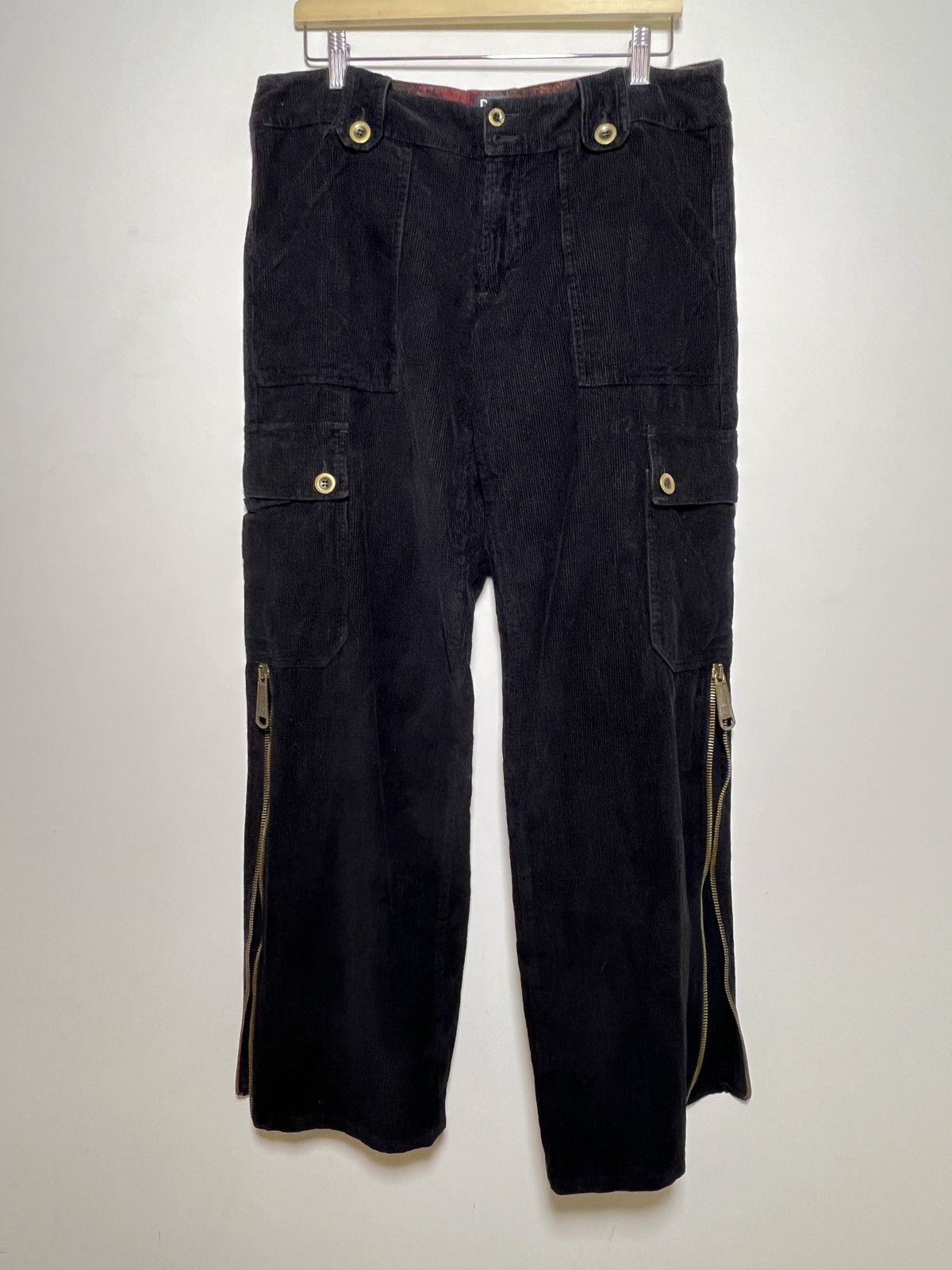 Dolce & Gabbana dolce&gabbana y2k multipocket cargo pants Size US 33 - 1 Thumbnail