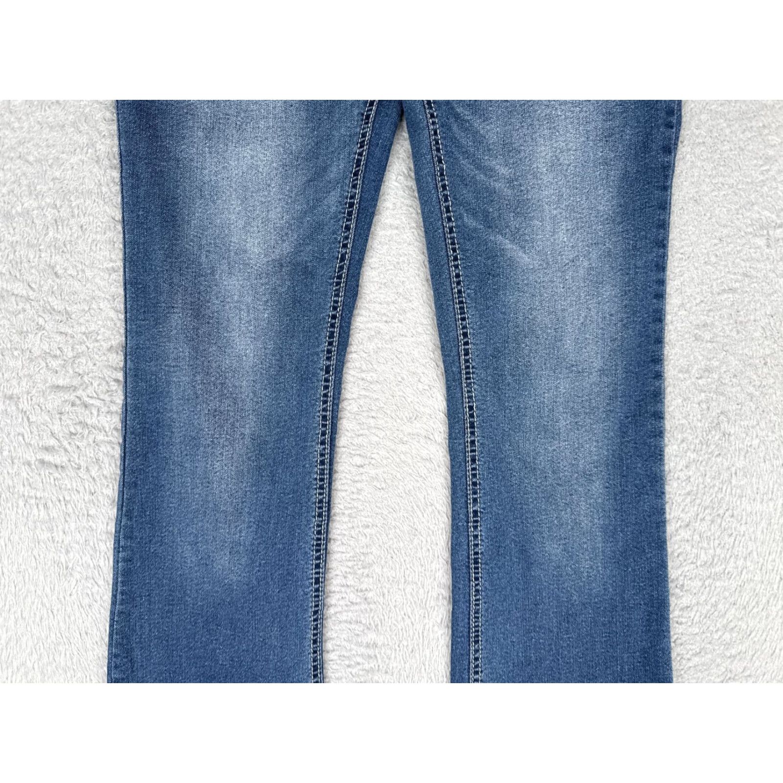 Vintage WallFlower Jeans Bootcut Jeans Juniors 9 Blue Medium Wash Low Rise Stretch Denim 29x30 Womens Regular 5-Pocket Design City Festival Hipster N/A Size 30" / US 8 / IT 44 - 3 Thumbnail