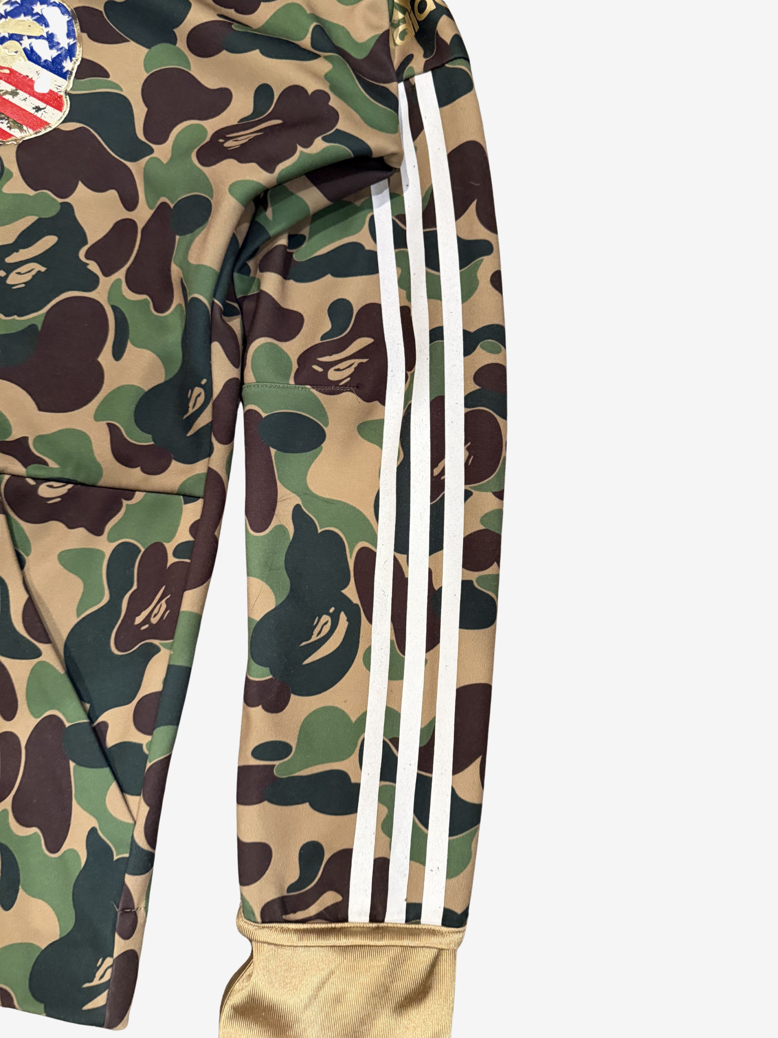 Adidas × Bape A Bathing Ape x Adidas Green Camo Full Zip Up Shark Hoodie Size US L / EU 52-54 / 3 - 4 Thumbnail