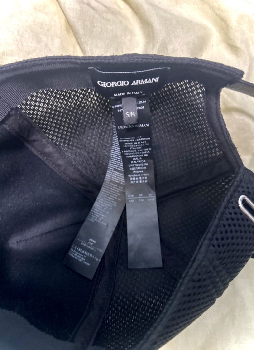 Giorgio Armani GIORGIO ARMANI Solid Pattern Cap , leather logo , Adjustable Size ONE SIZE - 3 Thumbnail