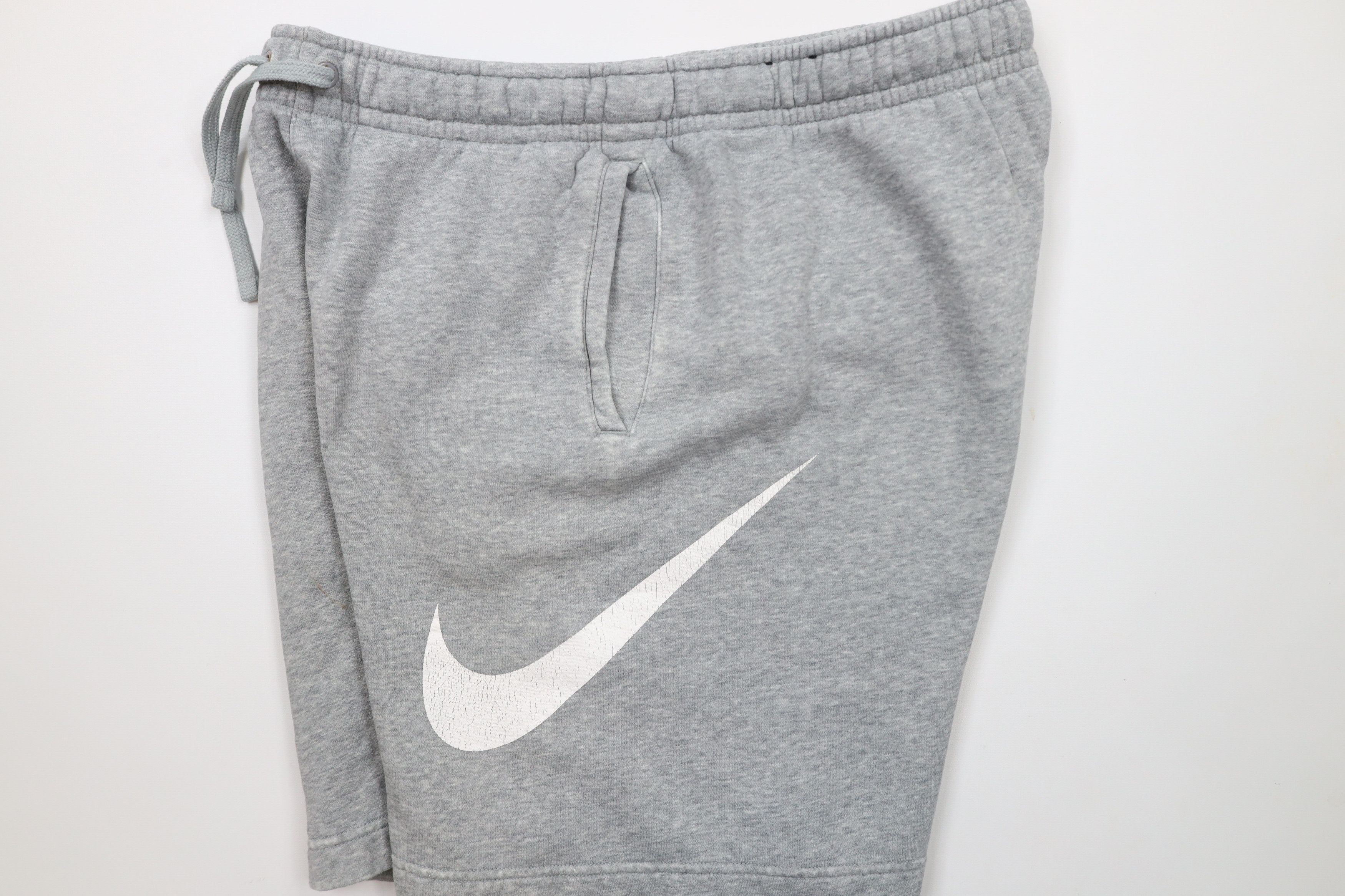 Nike × Vintage Vintage Nike Big Swoosh Logo Above Knee Sweatpants Shorts Size US 32 / EU 48 - 7 Thumbnail