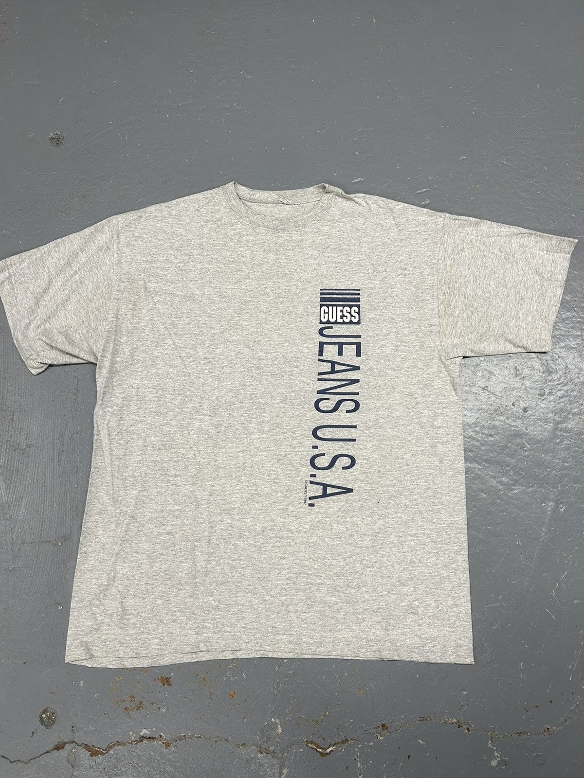 Guess × Vintage Crazy Vintage 1997 Essential Guess Jeans Grey Script T-Shirt Size US L / EU 52-54 / 3 - 1 Thumbnail