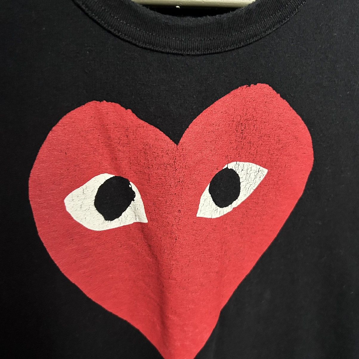 Comme des Garcons PLAY Luxury Play Comme Des Garcons Big Logo japan y2k tee size M Size US M / EU 48-50 / 2 - 3 Thumbnail