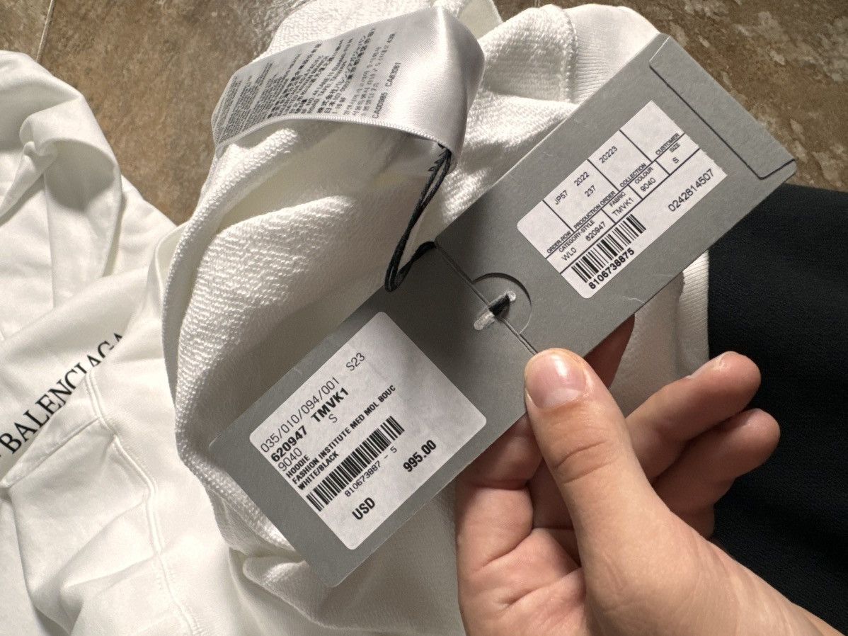 Balenciaga Balenciaga fashion institute hoodie Size US M / EU 48-50 / 2 - 8 Thumbnail