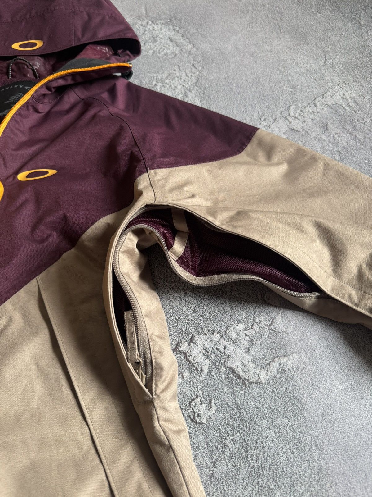 Oakley Oakley S outdoor gorpcore zip hooded jacket windbreaker ski Size US S / EU 44-46 / 1 - 6 Thumbnail