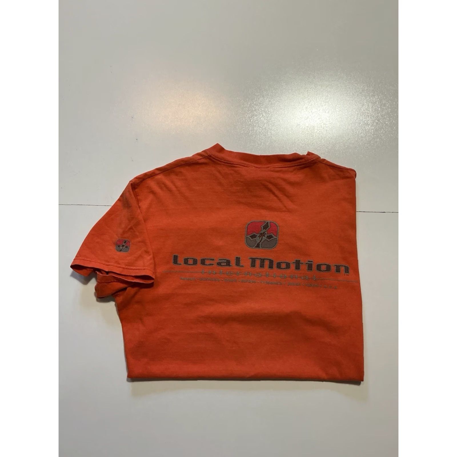 Vintage VINTAGE Local Motion International Hawaii Orange Surf Graphic T-Shirt Mens Medium Size US M / EU 48-50 / 2 - 2 Thumbnail