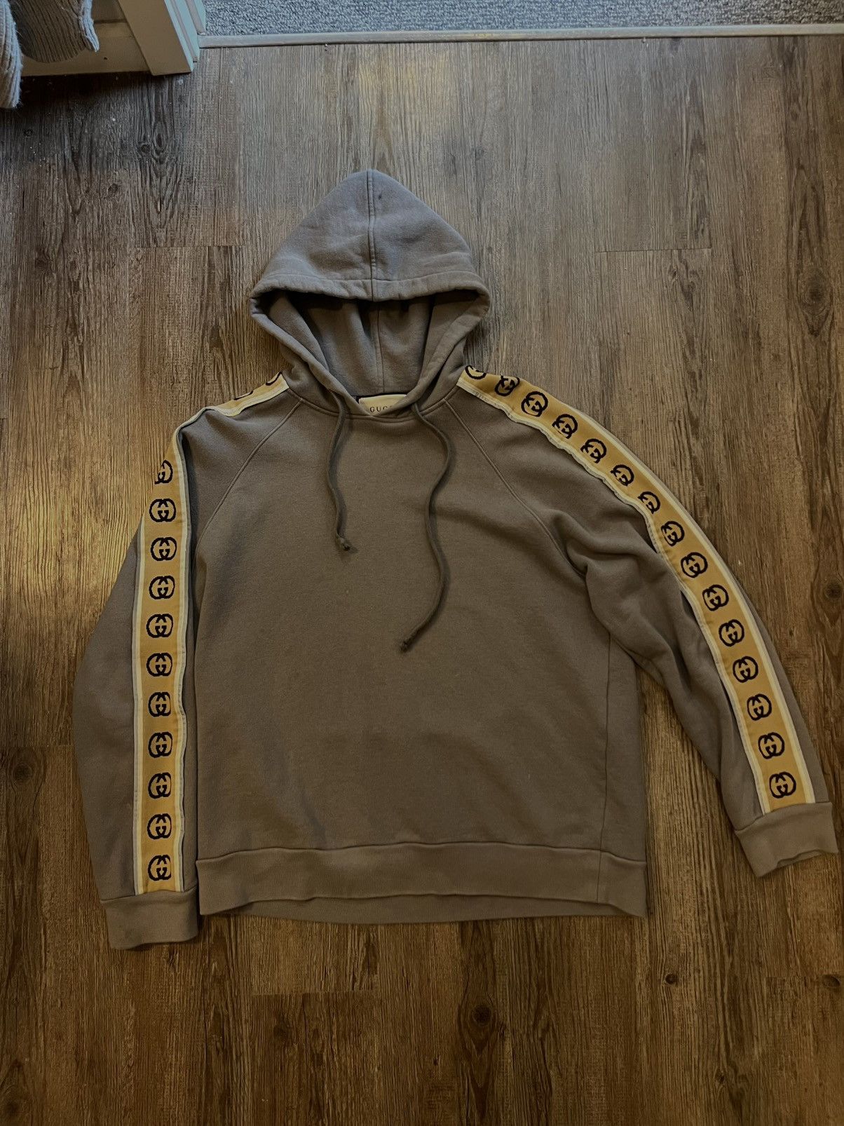 Gucci Gucci interlocking GG reflective hoodie Size US M / EU 48-50 / 2 - 1 Thumbnail
