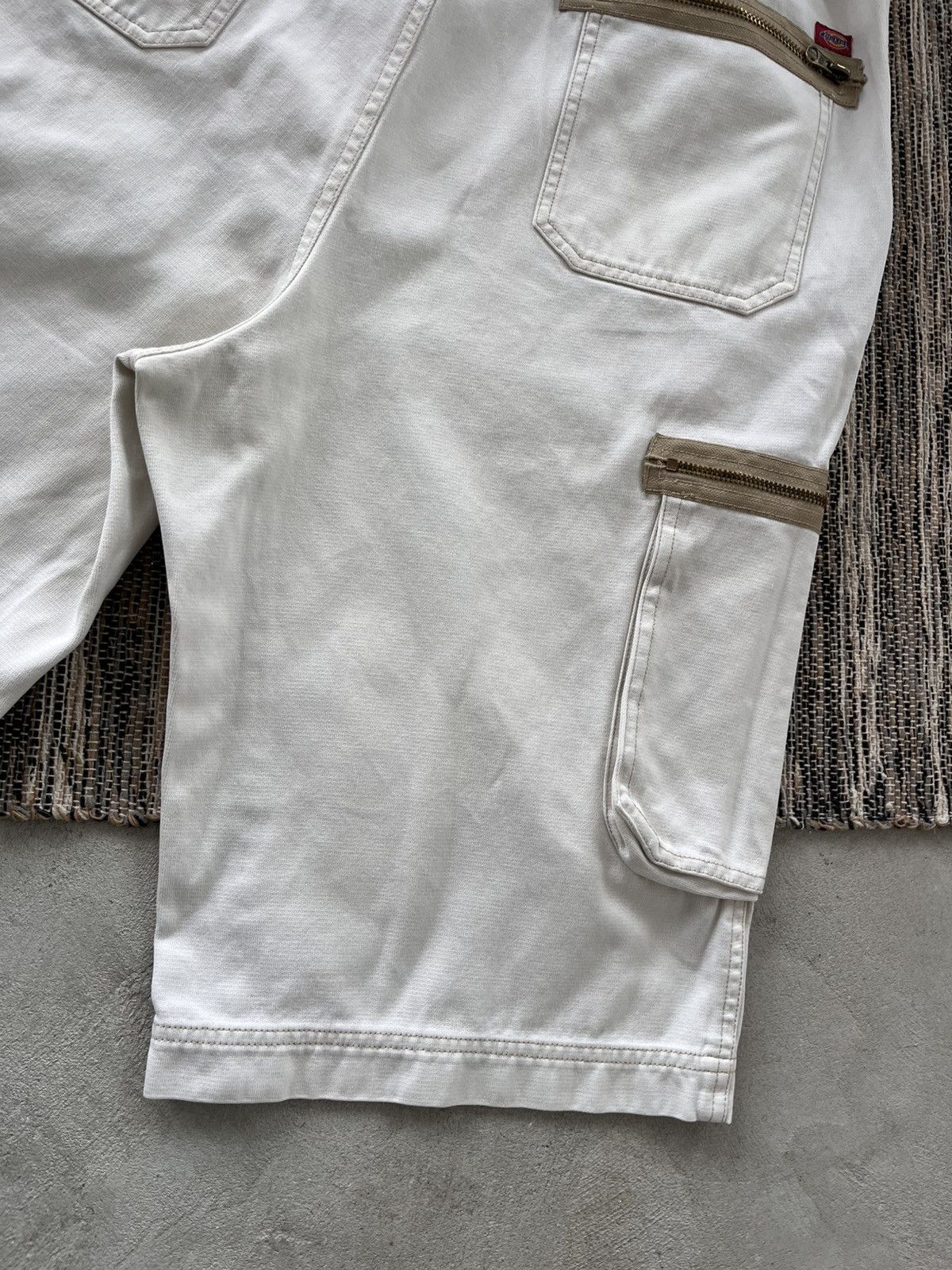 Dickies Vintage Dickies Beige Cargo Shorts Long Multi-Pocket Y2K 34 Size US 34 / EU 50 - 11 Thumbnail