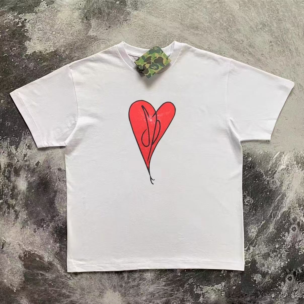 Vintage Heart-shaped print white casual vintage cotton t-shirt Size US M / EU 48-50 / 2 - 1 Thumbnail