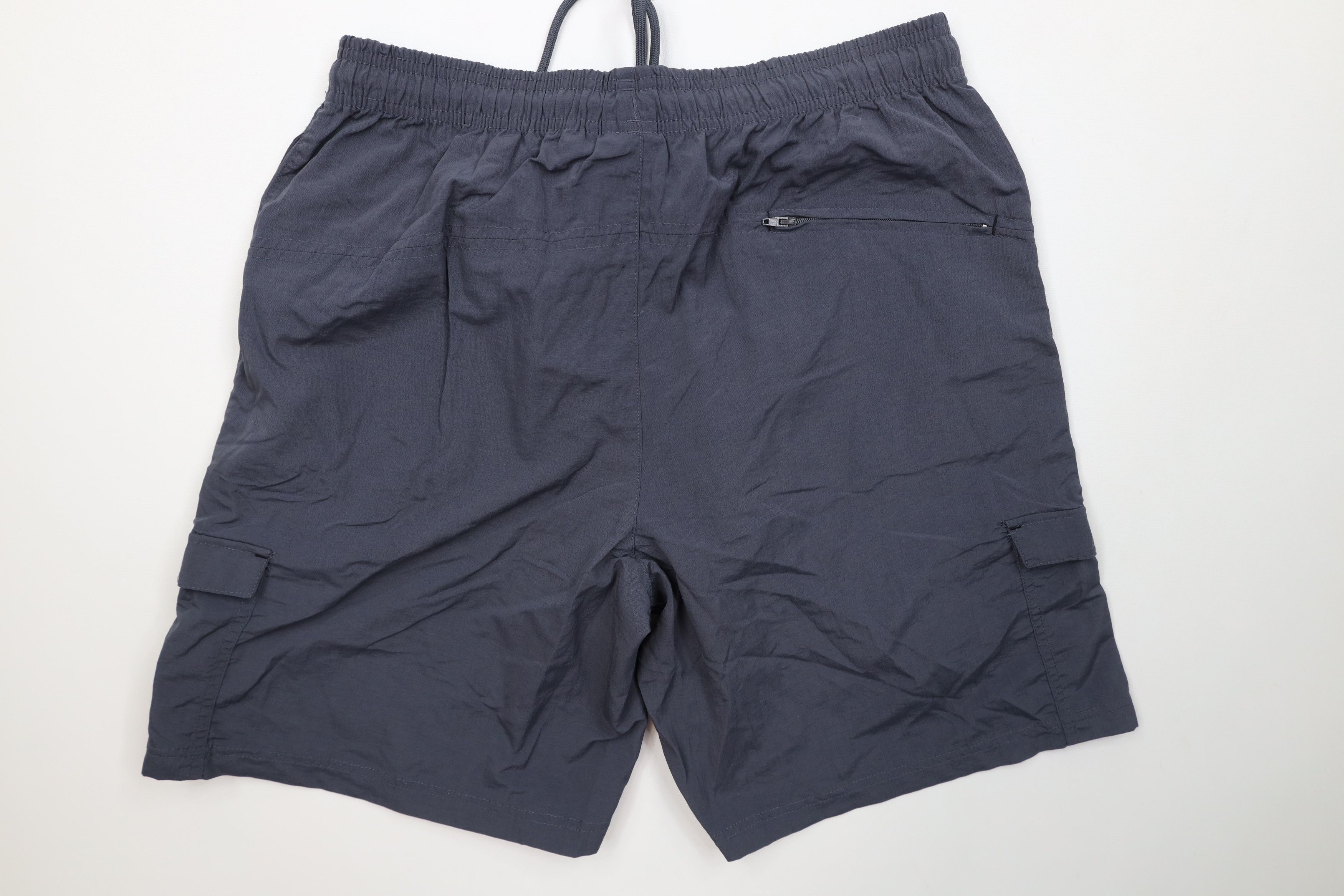 Reebok Vintage Reebok Spell Out Above Knee Cargo Shorts Gray Nylon Size US 32 / EU 48 - 8 Thumbnail