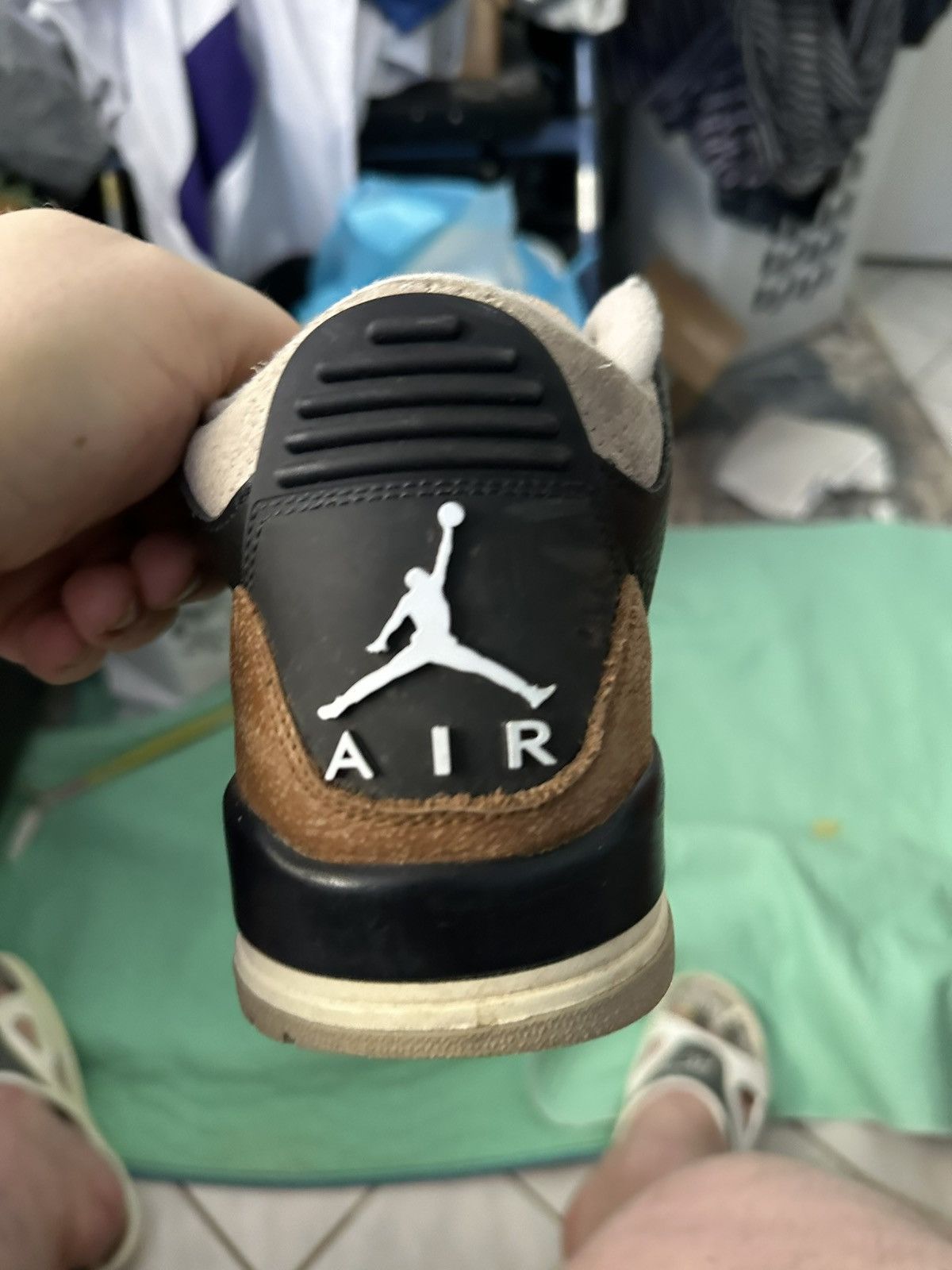 Jordan Brand Jordan 3 desert elephant size 9 with box. Used Size US 9 / EU 42 - 10 Thumbnail