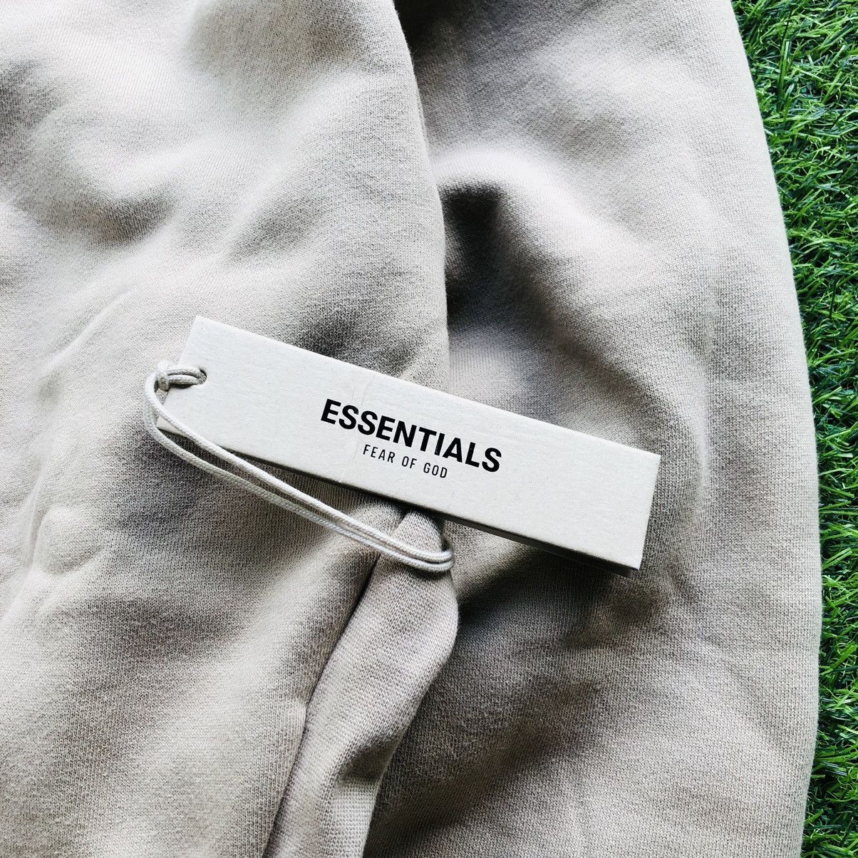 Essentials × Fear of God Fear of God Essentials FW23 Dusty Beige Crewneck Size US XXL / EU 58 / 5 - 10 Thumbnail