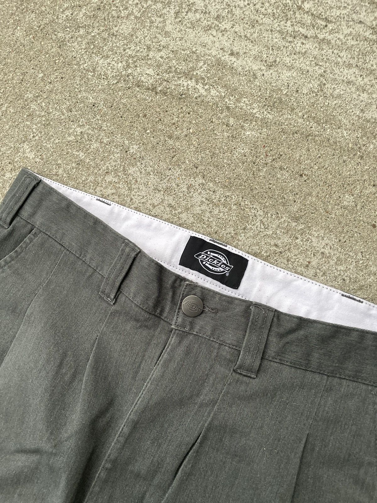 Dickies Grey dickies pants Size US 32 / EU 48 - 9 Thumbnail