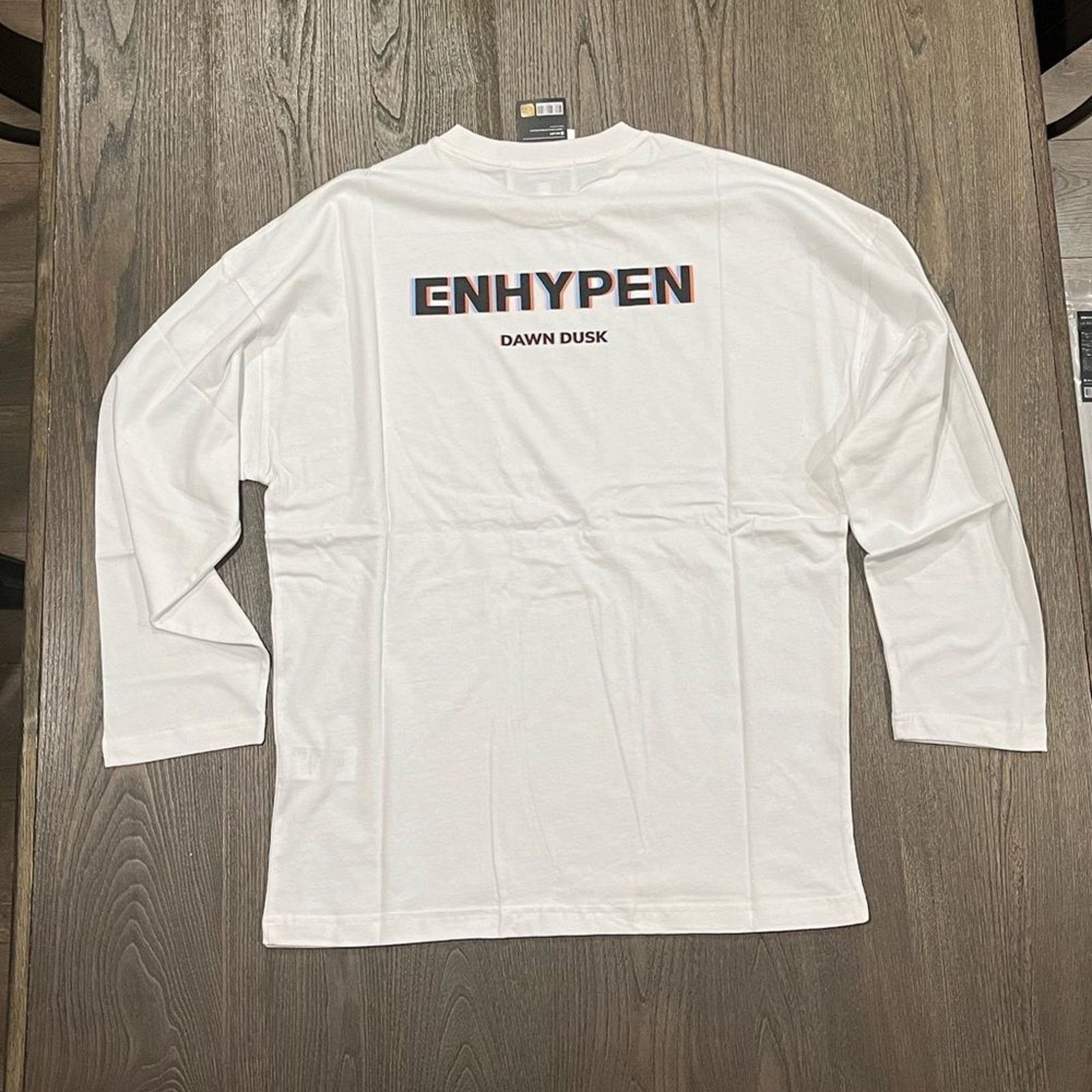 Other NWT Enhypen Band Dawn Dusk White Long Sleeve T-Shirt Size L Size US L / EU 52-54 / 3 - 10 Thumbnail