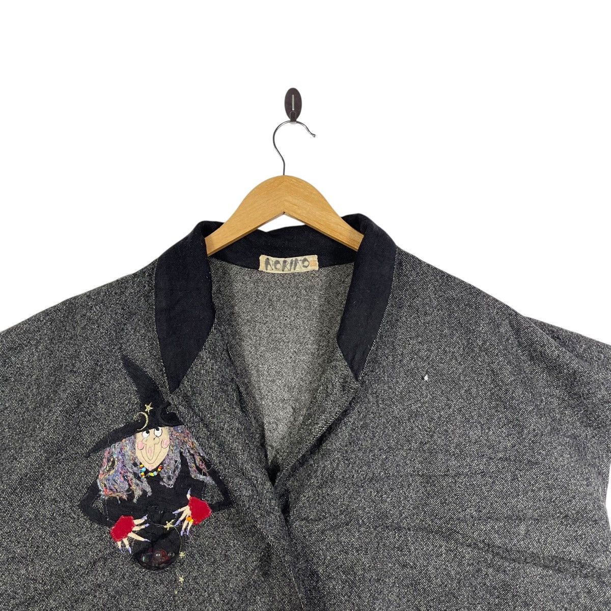 Vintage Vintage Noriko Witch Embroidery Wool Vest Japan Size US XL / EU 56 / 4 - 2 Thumbnail