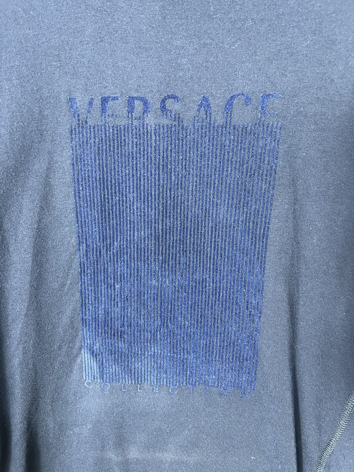 Versace Vintage luxury Streetwear Versace Big Velour Logo Long Sleve Size US L / EU 52-54 / 3 - 3 Thumbnail