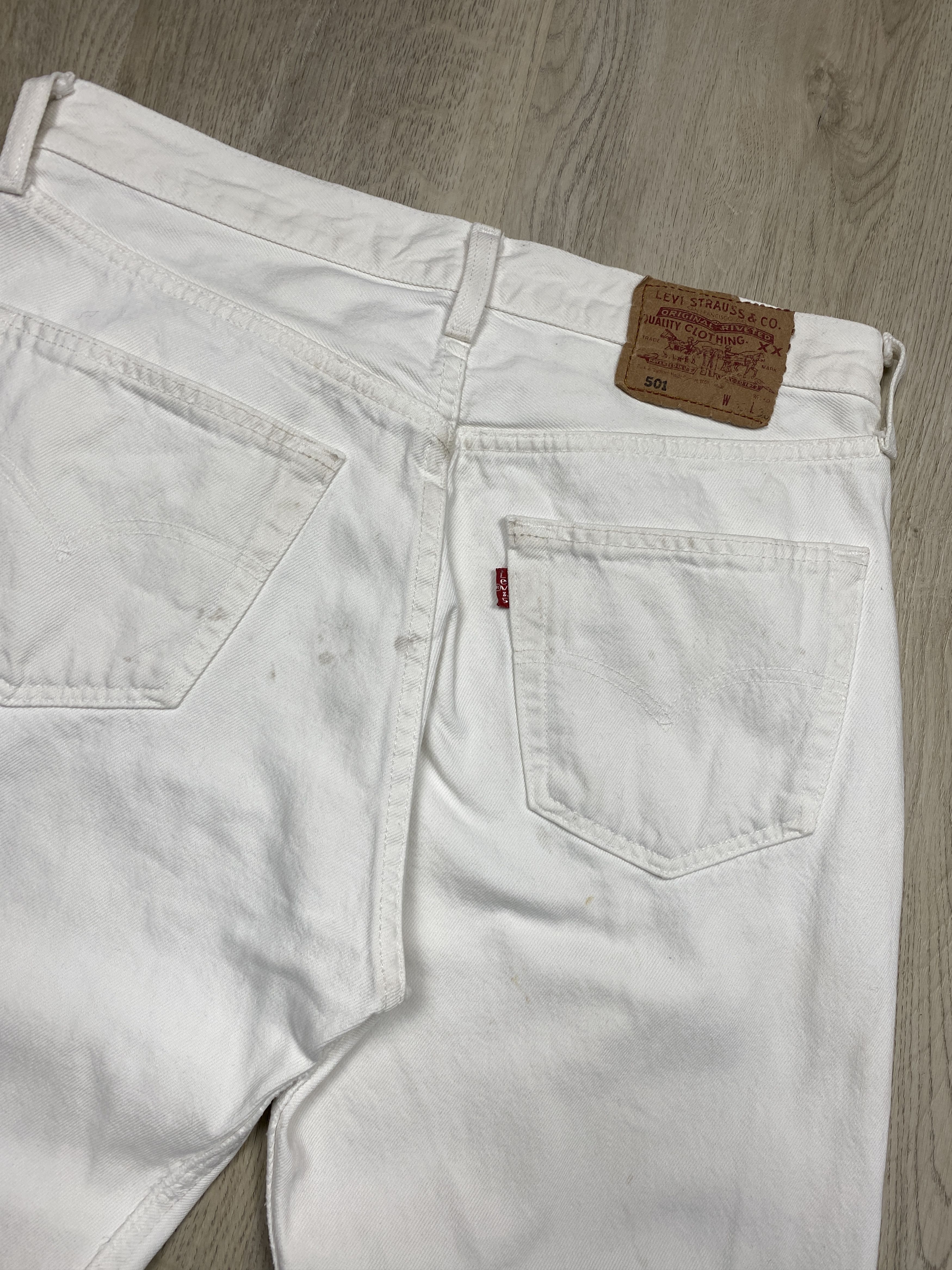 Levi's Levis 501 90s Vintage White Denim Pants Red Tab Jeans Size US 33 - 2 Thumbnail
