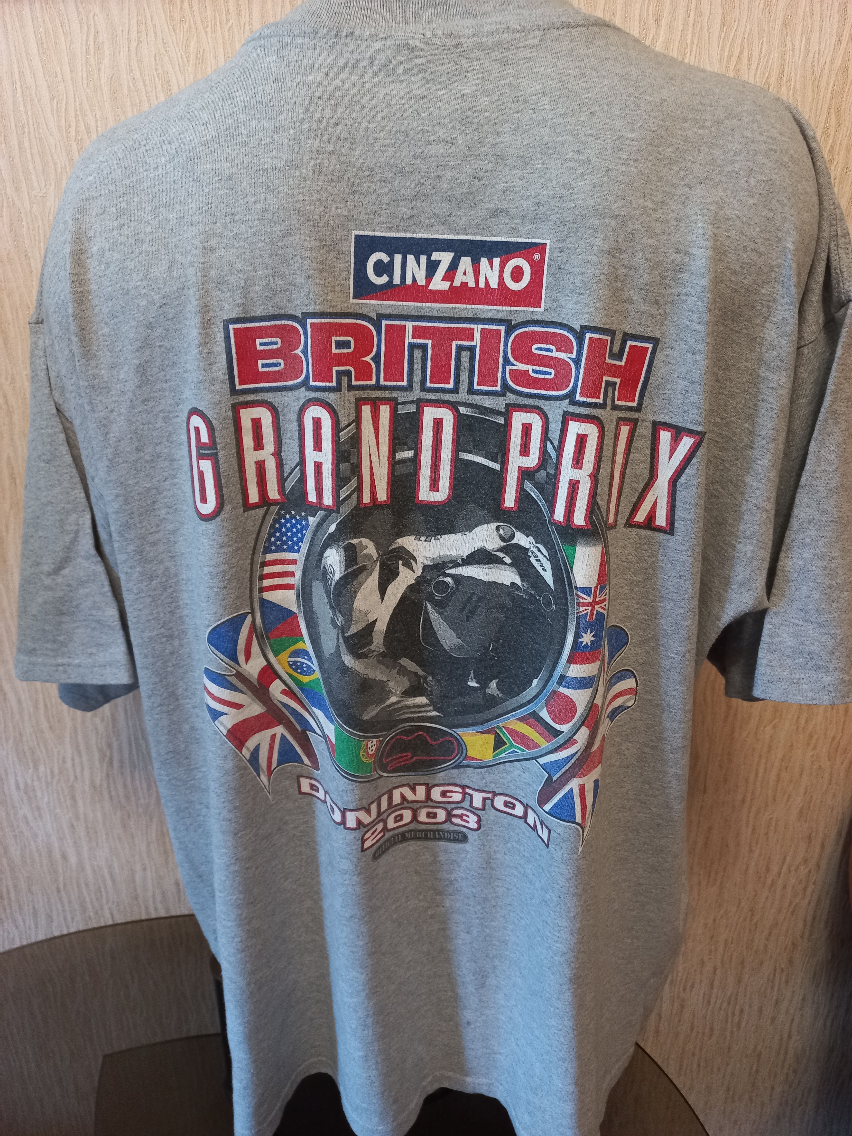 Gildan Vintage MotoGP British Grand Prix 2003 shirt (Size 2XL) Size US XXL / EU 58 / 5 - 3 Thumbnail