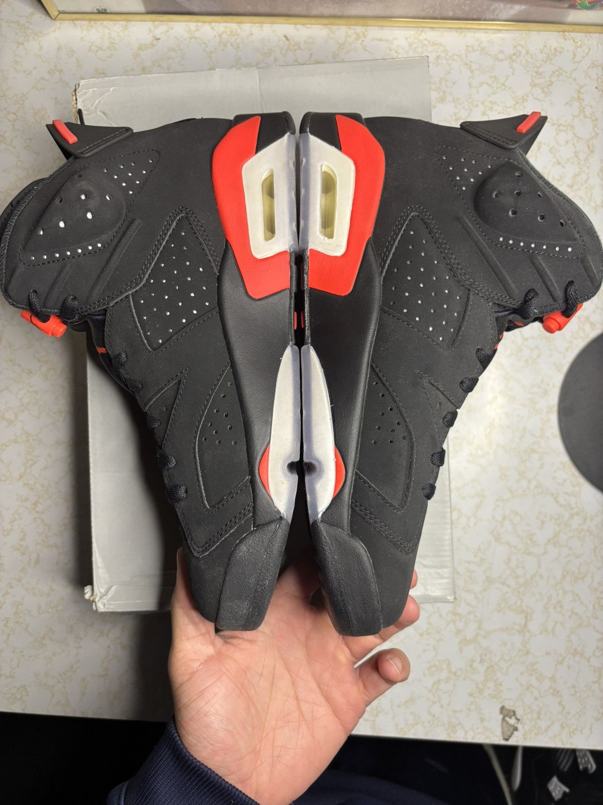 Jordan Brand Jordan Retro 6 ‘black infrared’ Size US 9.5 / EU 42-43 - 3 Thumbnail