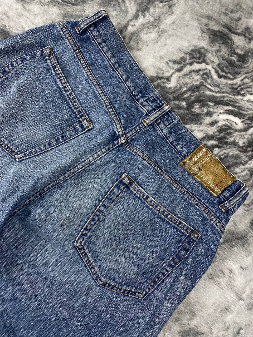 Burberry Vintage Burberry Denim Baggy Jeans Size US 34 / EU 50 - 2 Thumbnail
