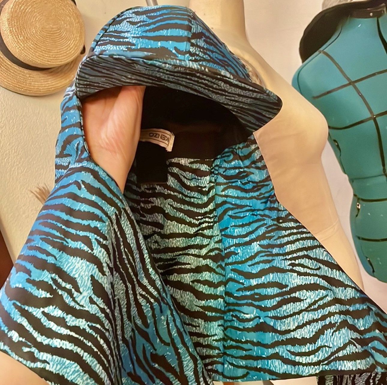 Kenzo Kenzo Jungle Print Zebra Hat Scarf Size ONE SIZE - 4 Thumbnail