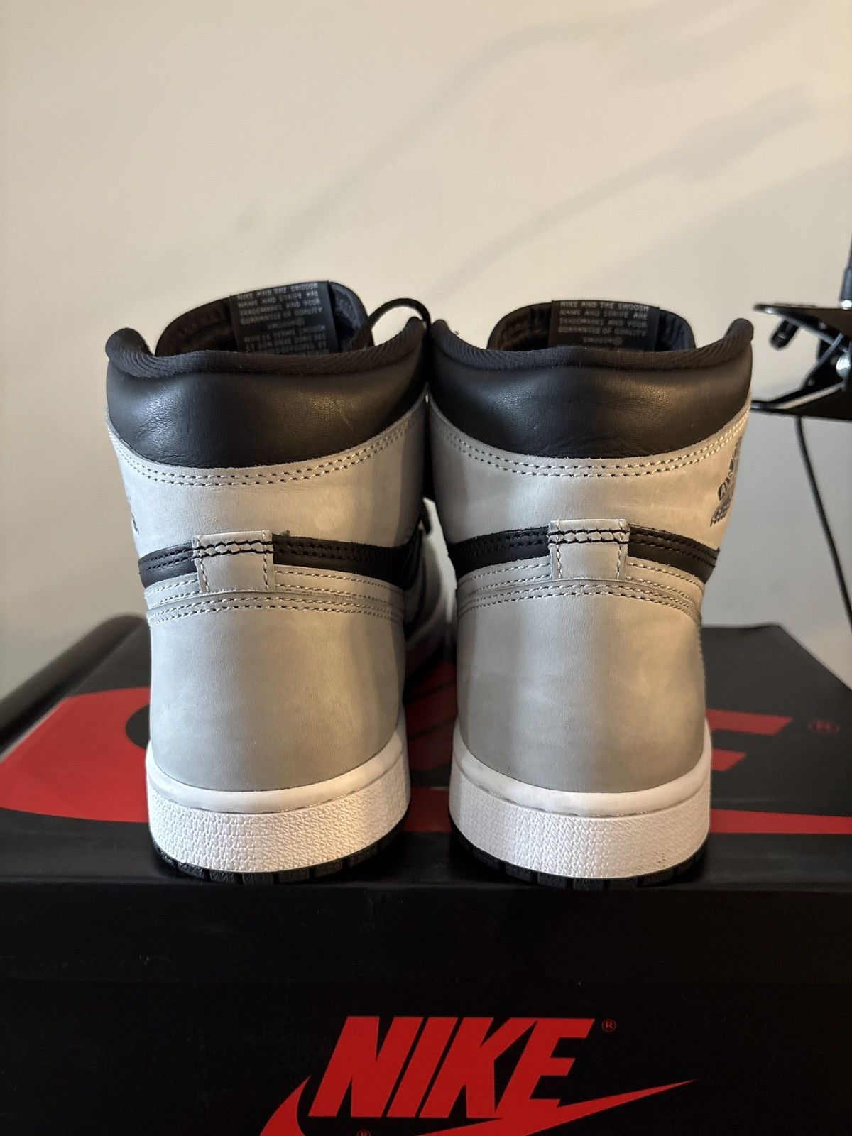 Jordan Brand Air Jordan 1 Retro High OG Shadow 2.0 Size US 7.5 / EU 40-41 - 4 Thumbnail