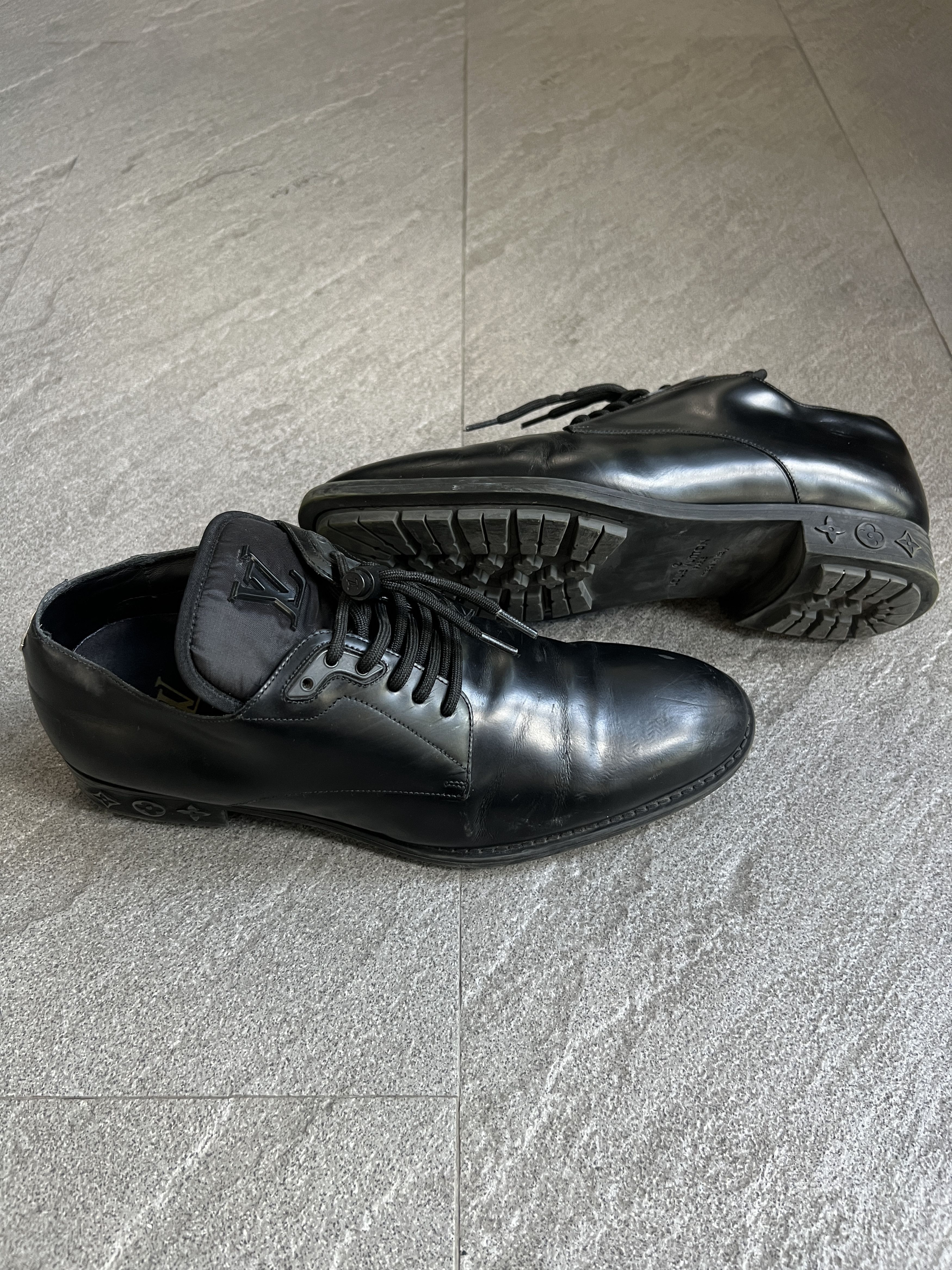 Louis Vuitton Louis Vuitton Black Leather Derby Shoes LV Logo 6.5 Size US 6.5 / EU 39-40 - 18 Thumbnail