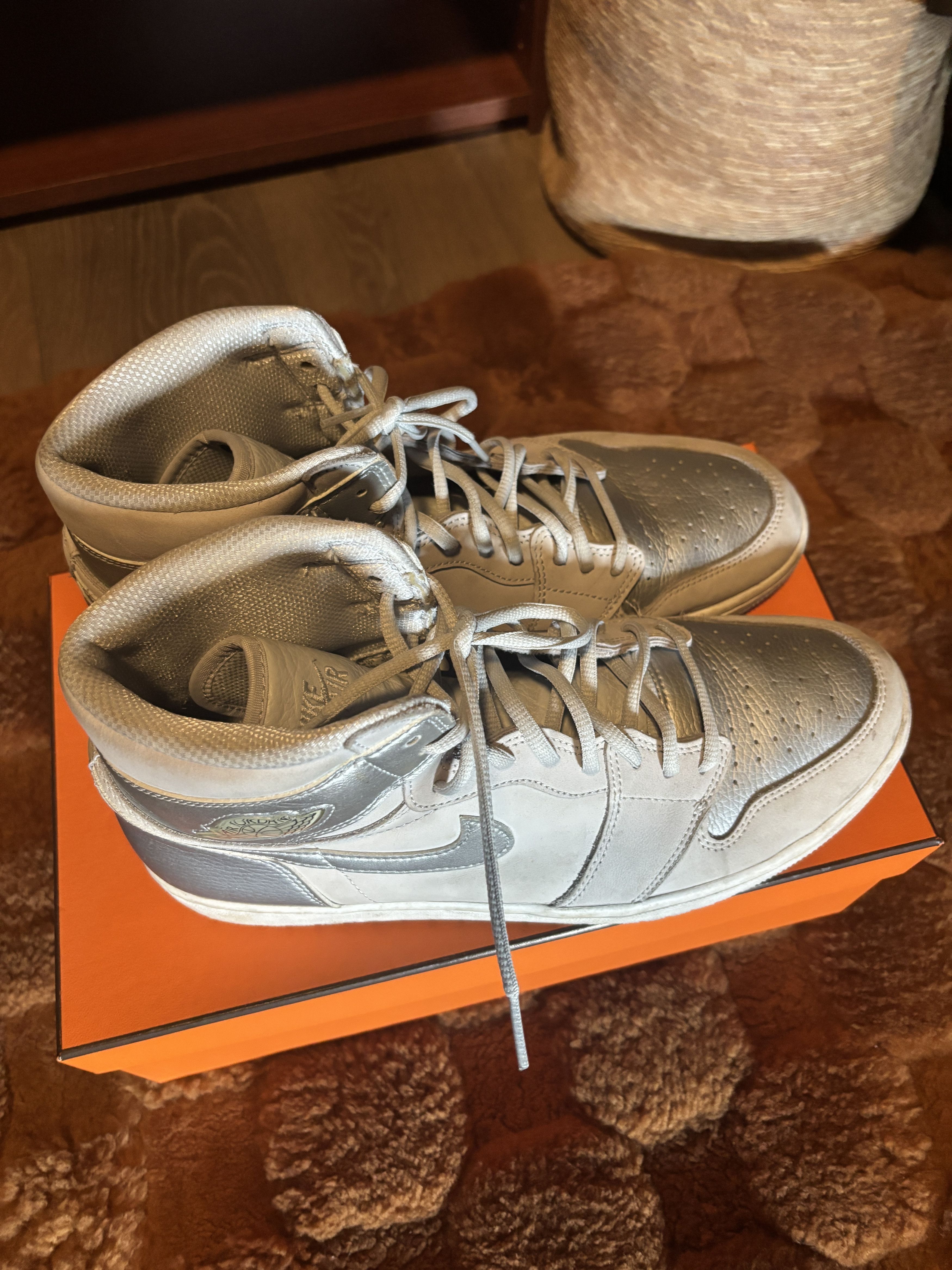 Nike Jordan 1 Retro Silver Anniversary Size US 12.5 / EU 45-46 - 3 Thumbnail