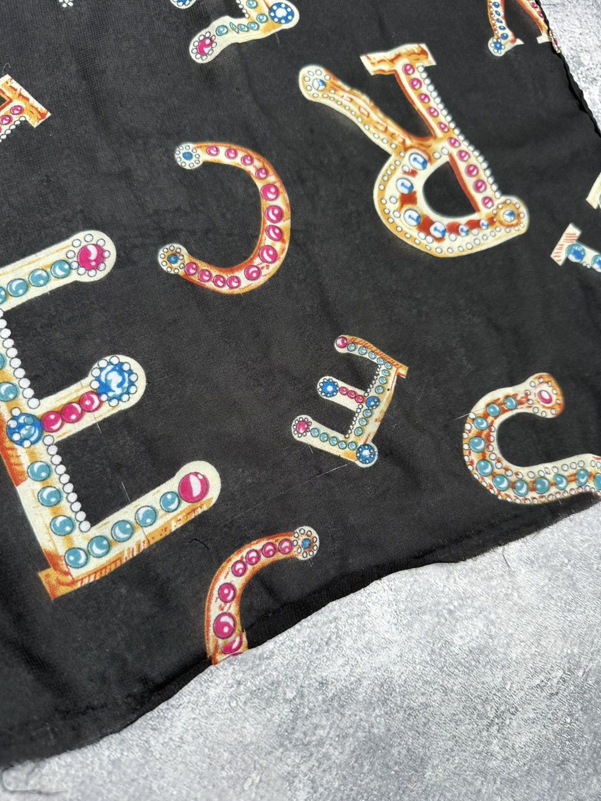 Versace Versace Vintage Silk Monogram Handkerchief Scarf Neckwear Size ONE SIZE - 16 Thumbnail
