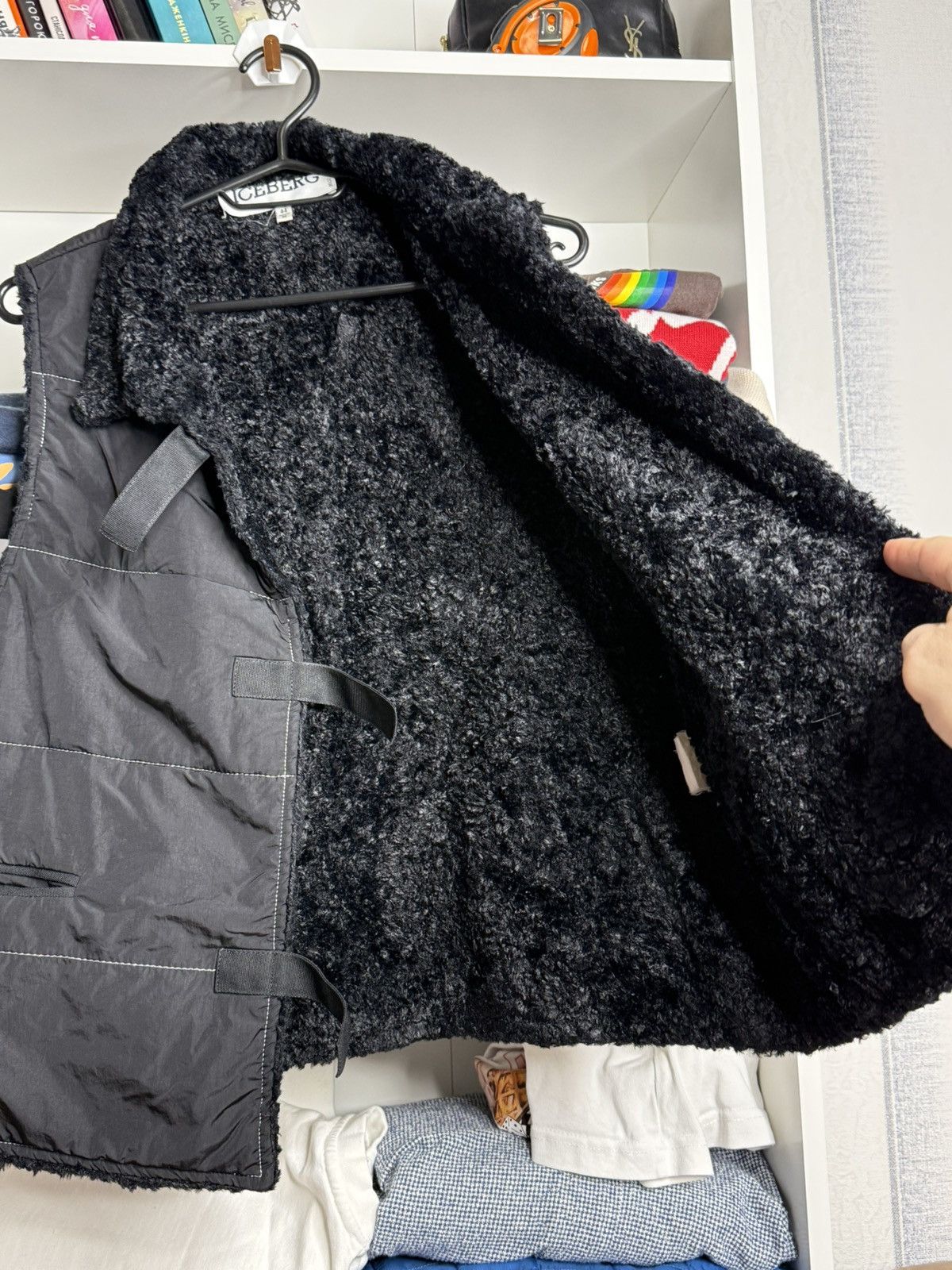 Iceberg Vintage 90s Iceberg Big logo nylon vest size M Size M / US 6-8 / IT 42-44 - 13 Thumbnail