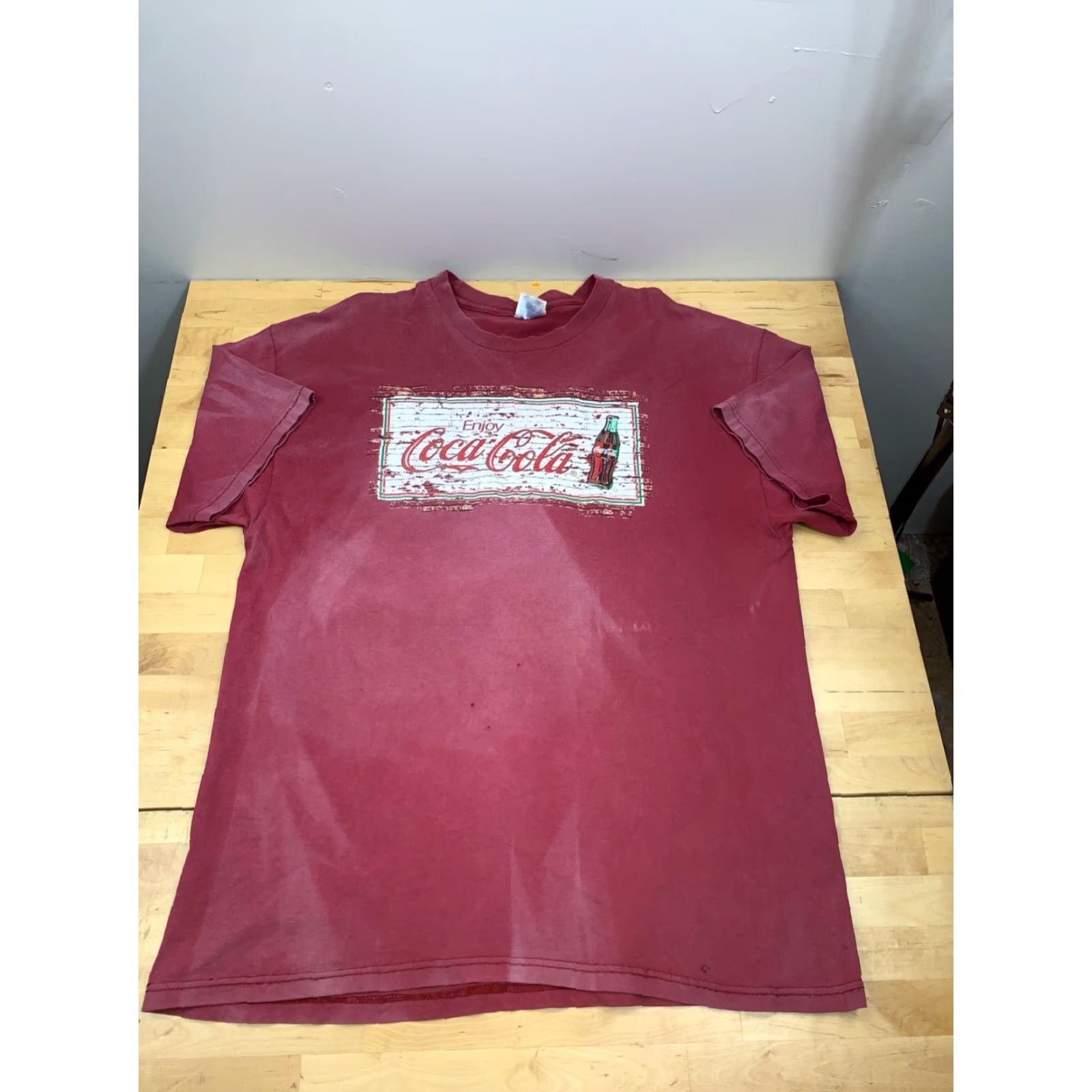 Hanes VINTAGE Coca Cola Red Logo T Shirt XL Distress Single Stitch 5237 Hanes Heavyweight Mens 90s USA Logo Crew Neck Short Sleeve Vintage Size US XL / EU 56 / 4 - 2 Thumbnail