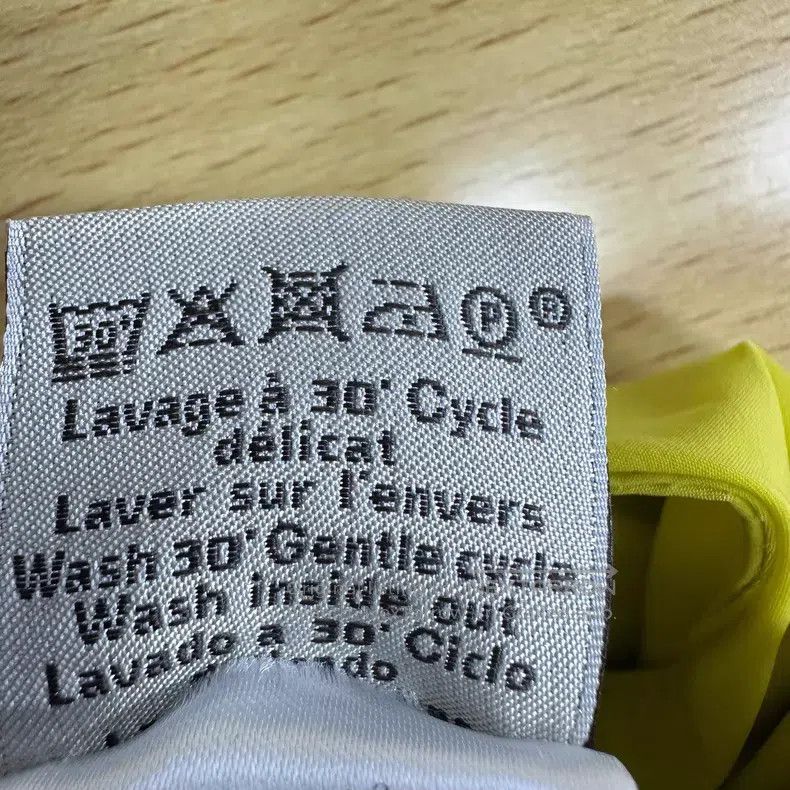 Hermes Hermes Yellow Vest Jacket Size US S / EU 44-46 / 1 - 6 Thumbnail