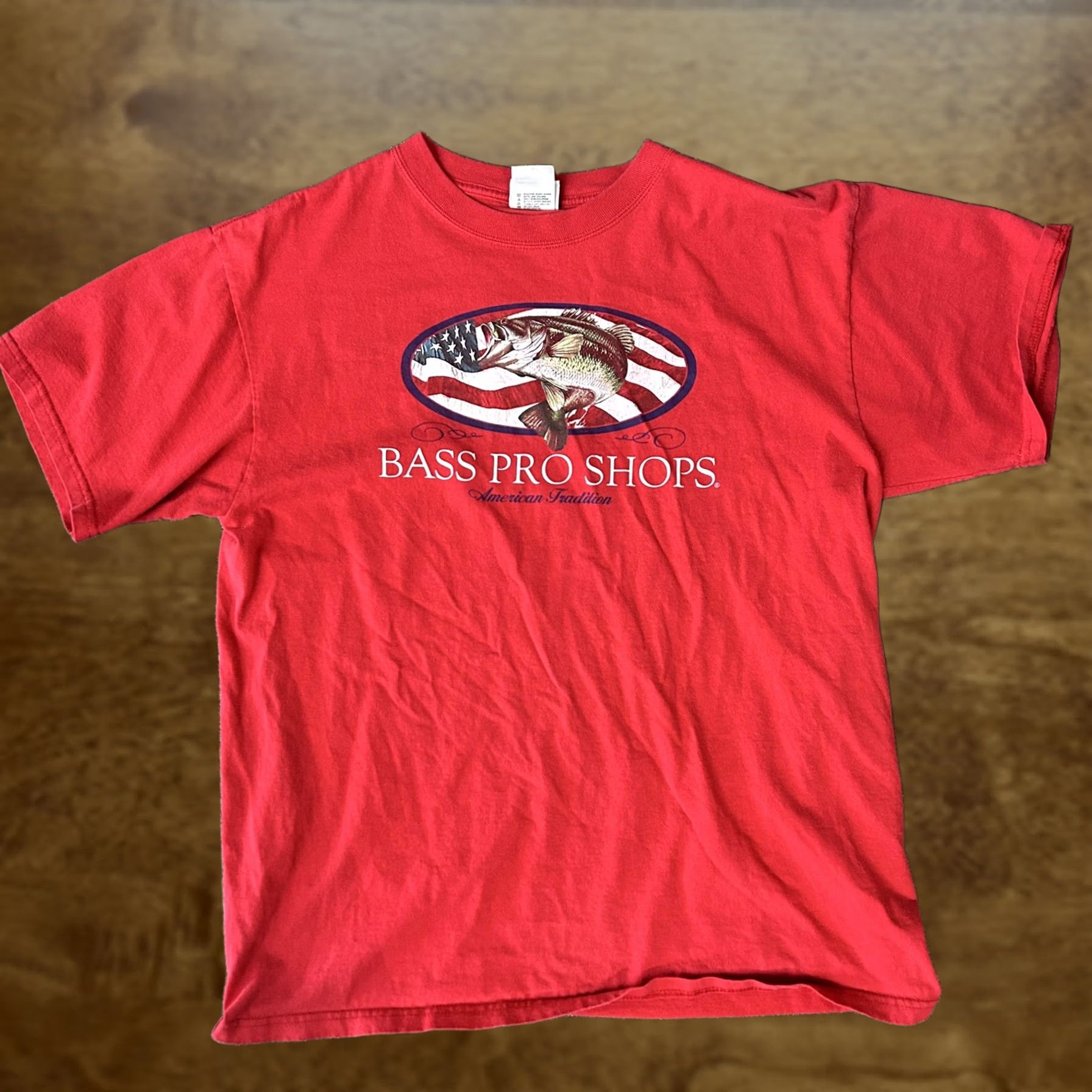 Bass Pro Shops Bass Pro Shops Shirt Mens L T-Shirt Graphic Print Patriotic American Flag Bass Pro Shops Logo Crew Neck Short Sleeve Red Outdoor Fish Theme Size US L / EU 52-54 / 3 - 1 Thumbnail
