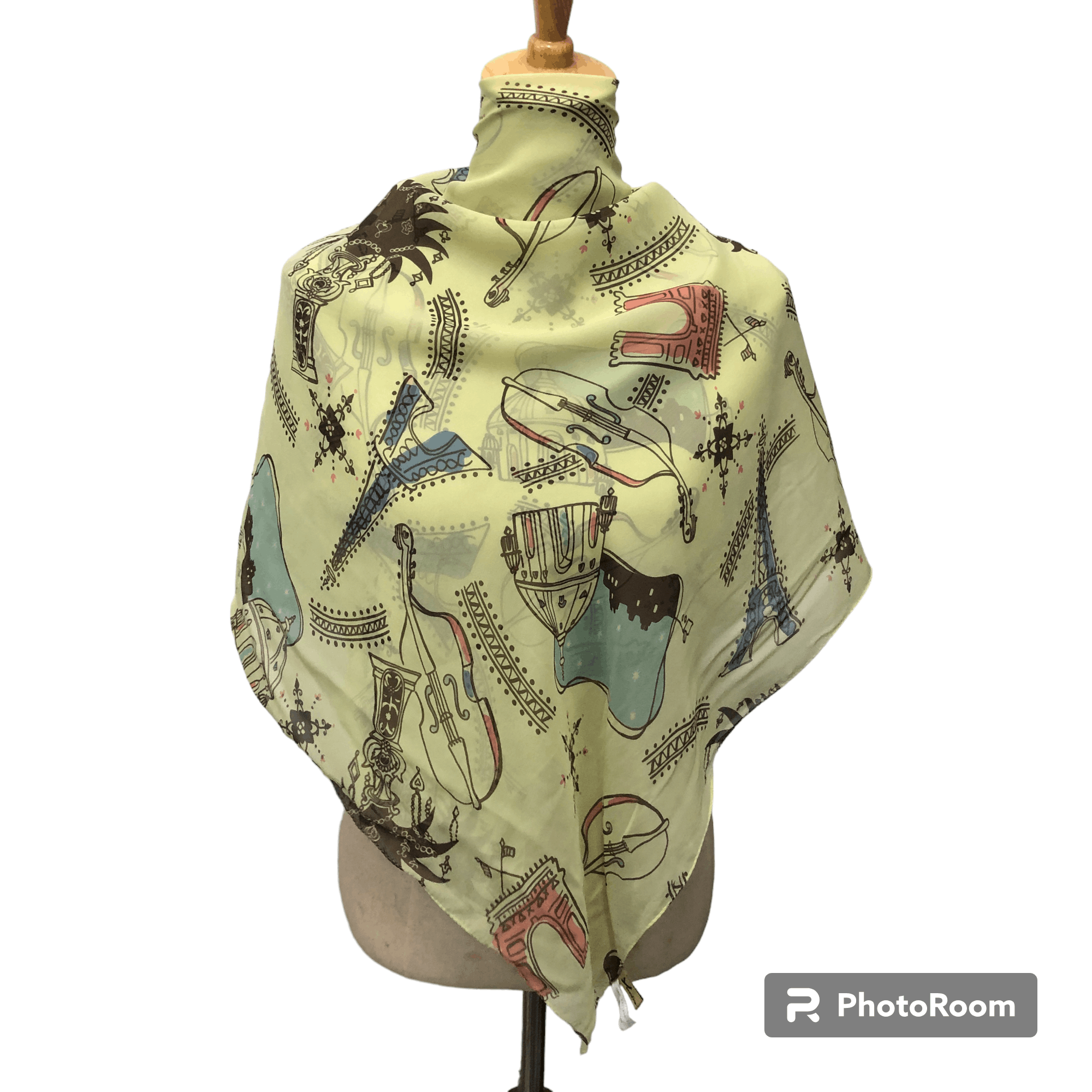 Japanese Brand Yukiko Hanai Luxury Silk Scarf M1003 Size ONE SIZE - 1 Thumbnail