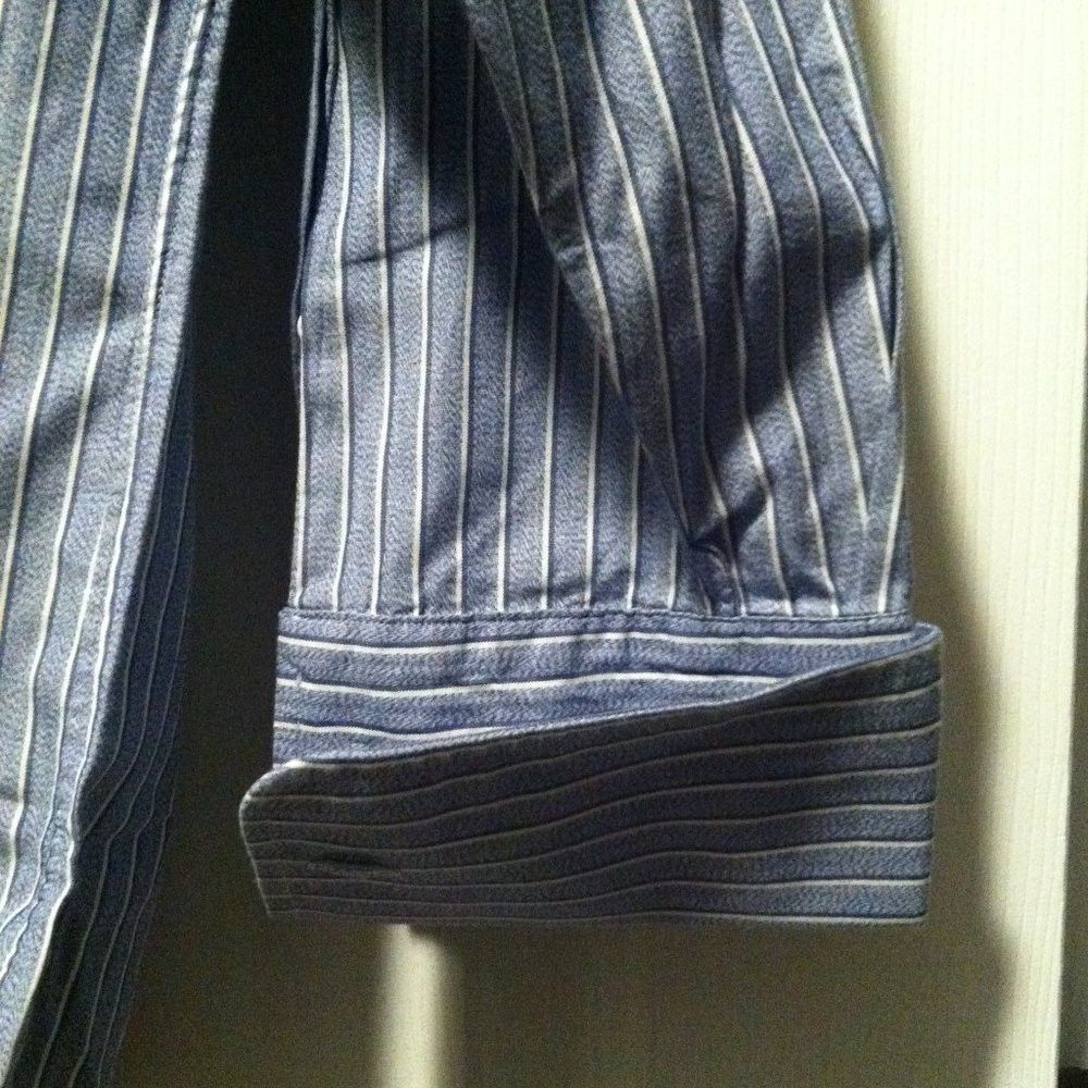 Nordstrom NORDSTROM MEN'S BLUE 100%COTTON DRESS SHIRT SIZE: 17-33 Size US XL / EU 56 / 4 - 5 Thumbnail