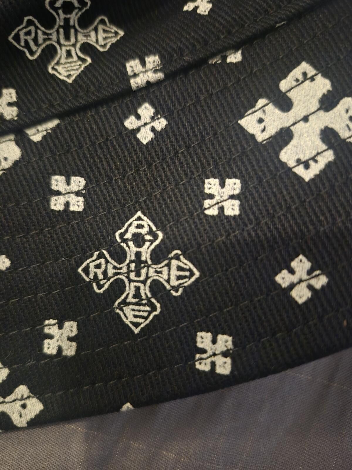 Rhude Rhude Black/White Bandana Bucket Hat Size ONE SIZE - 3 Thumbnail