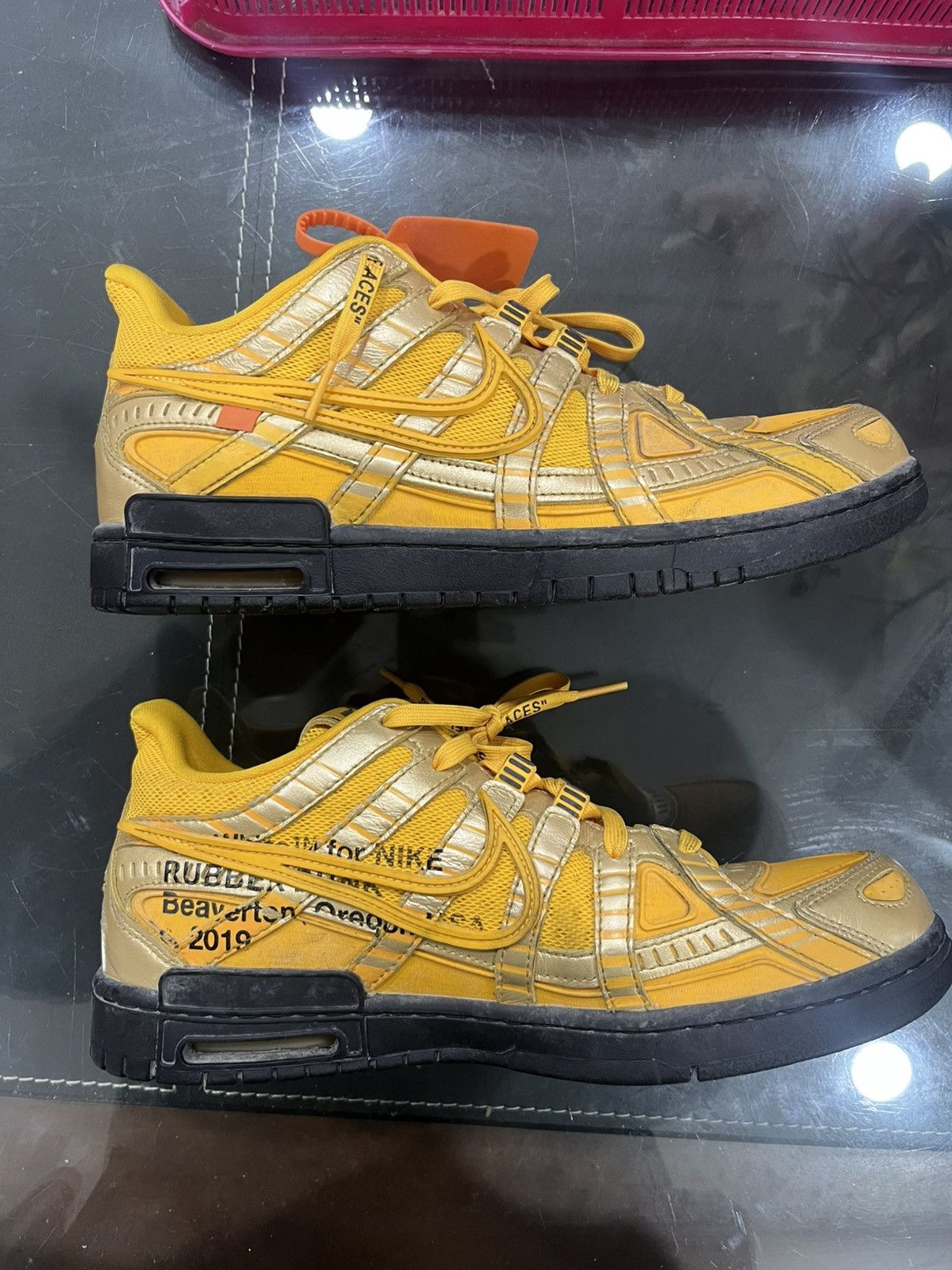 Nike × Off-White Nike Off White Rubber Dunk University Gold Size US 10 / EU 43 - 3 Thumbnail